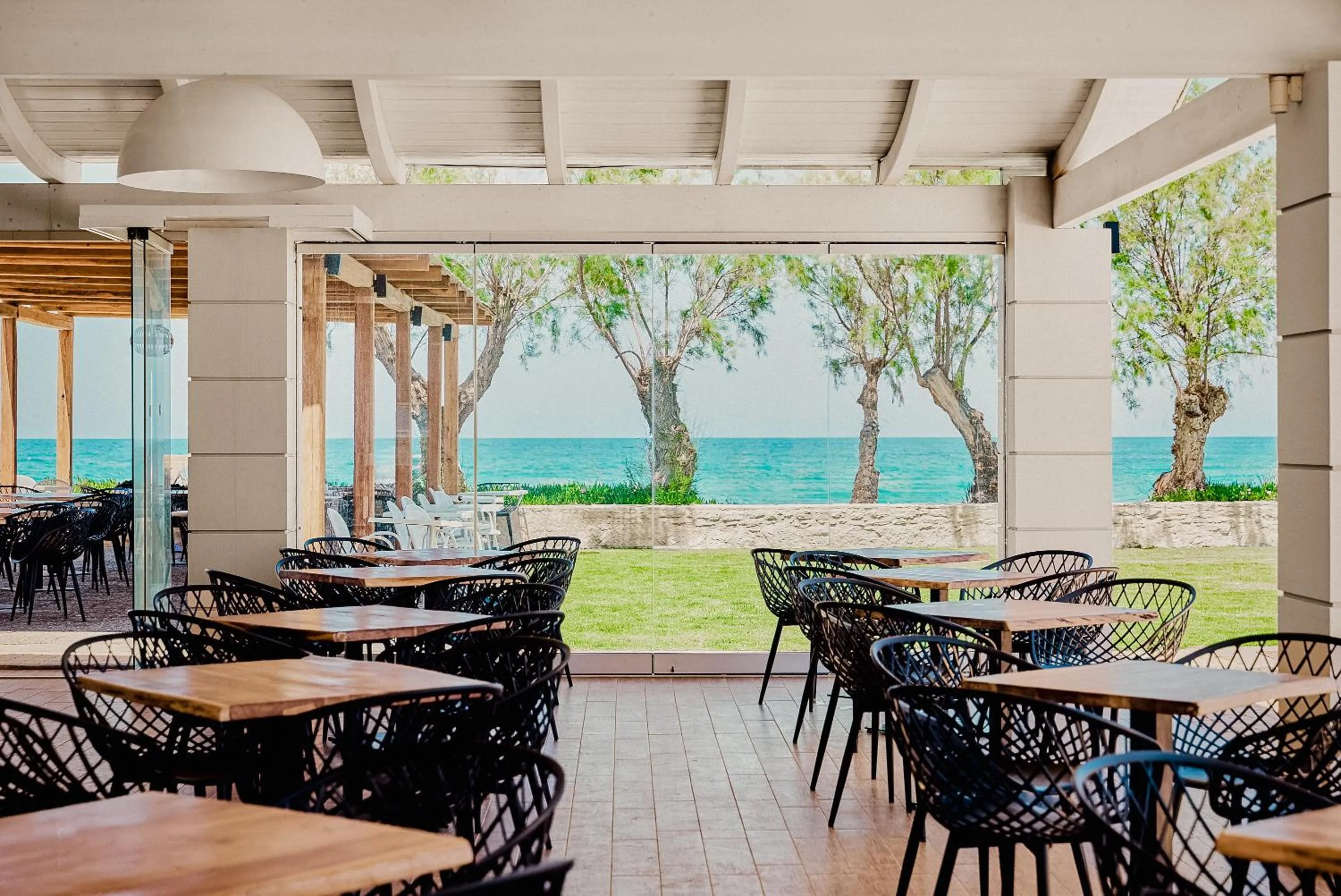 Restaurant/places to eat in Malia Bay Beach Hotel & Bungalows