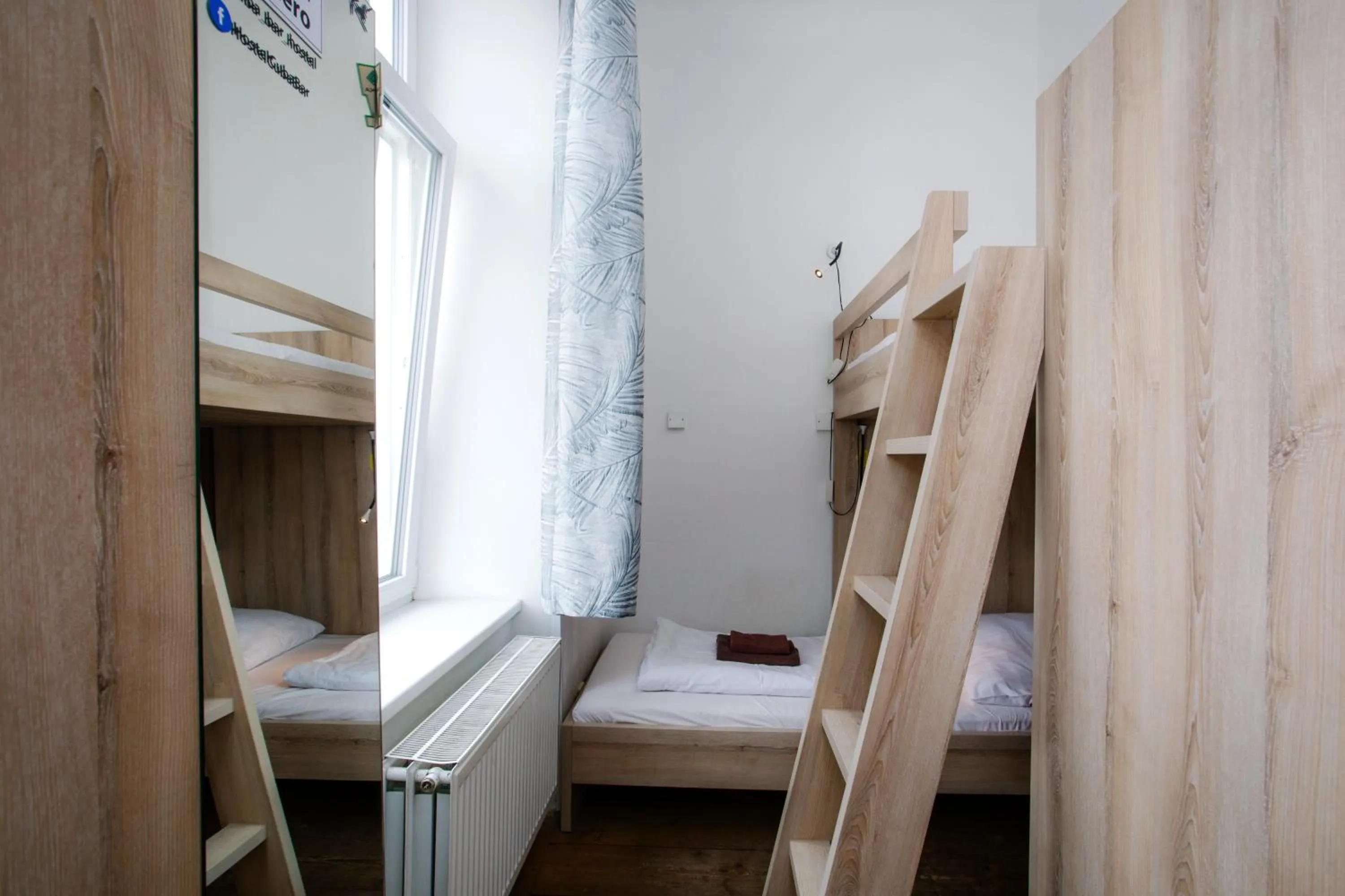 Bed in Cuba Bar & Hostel