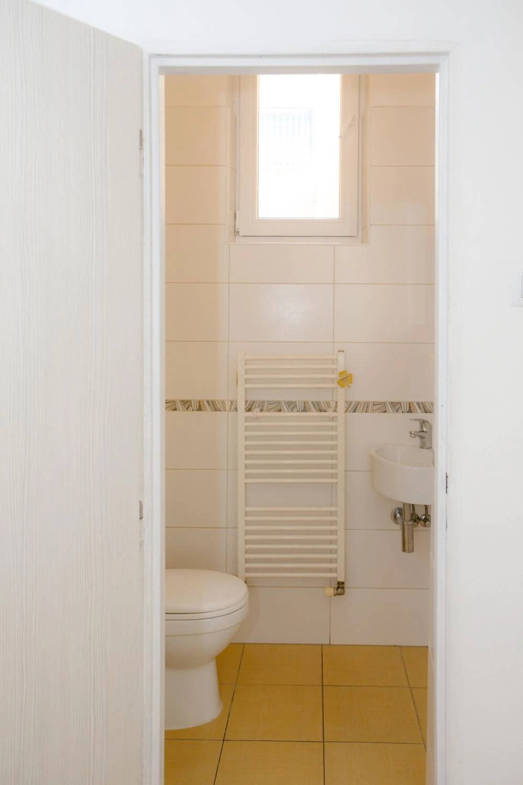 Toilet in Cuba Bar & Hostel