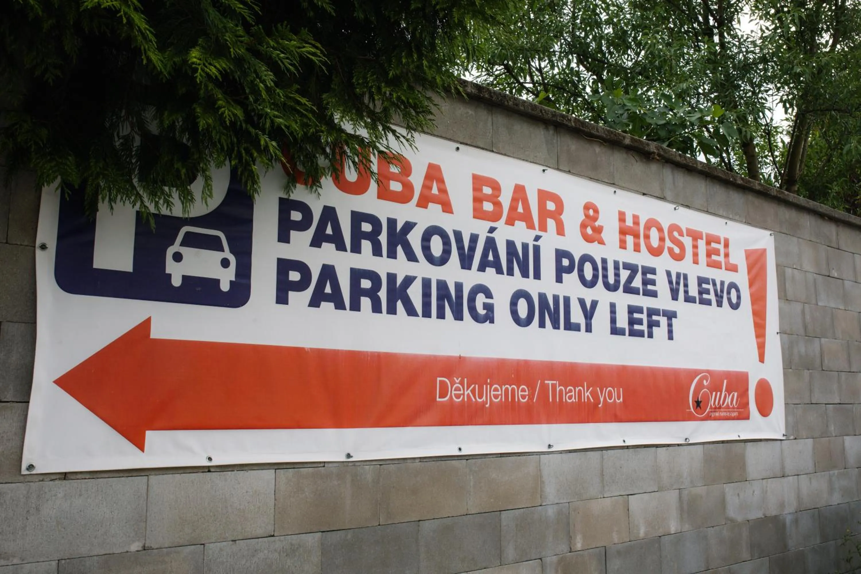 Parking in Cuba Bar & Hostel