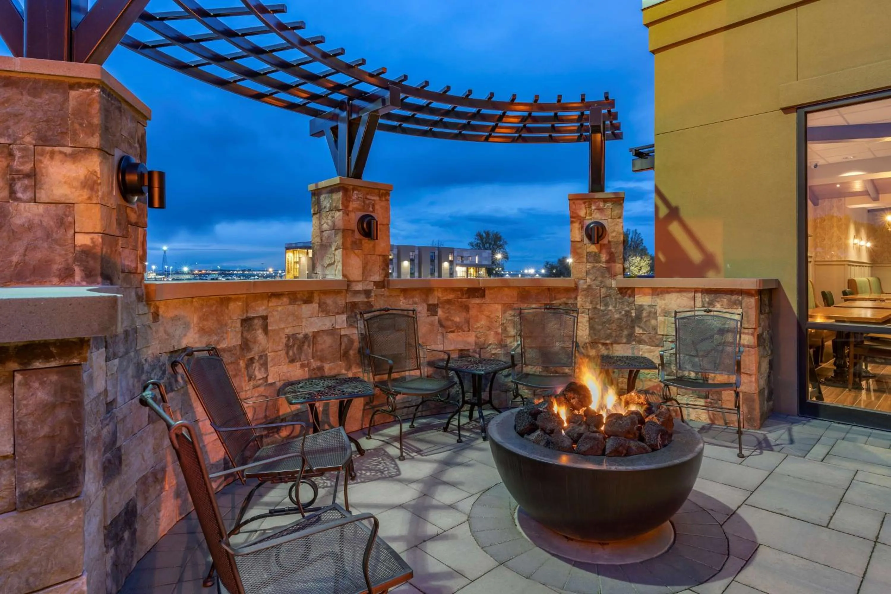 Property building in Best Western Premier Pasco Inn and Suites