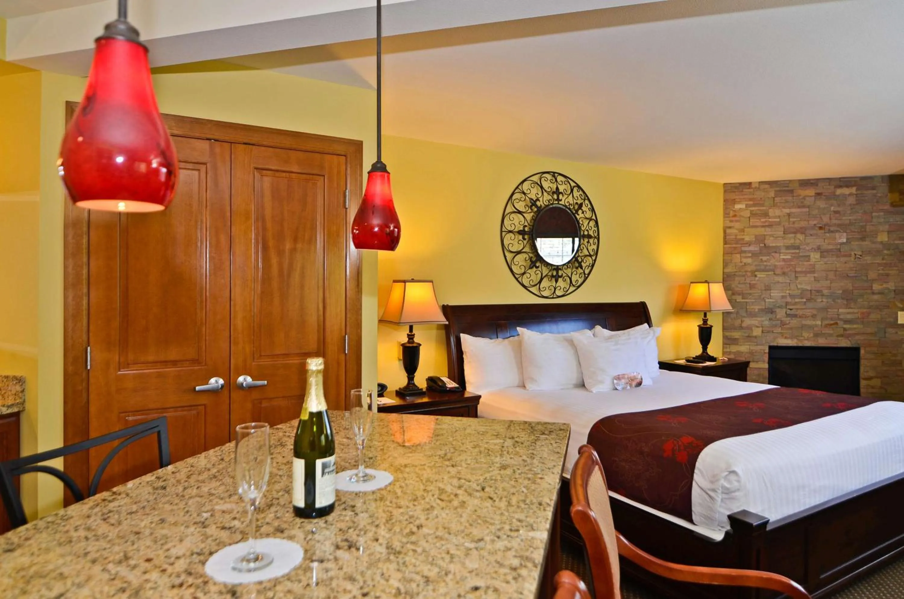 Photo of the whole room, Bed in Best Western Plus Kennewick Inn