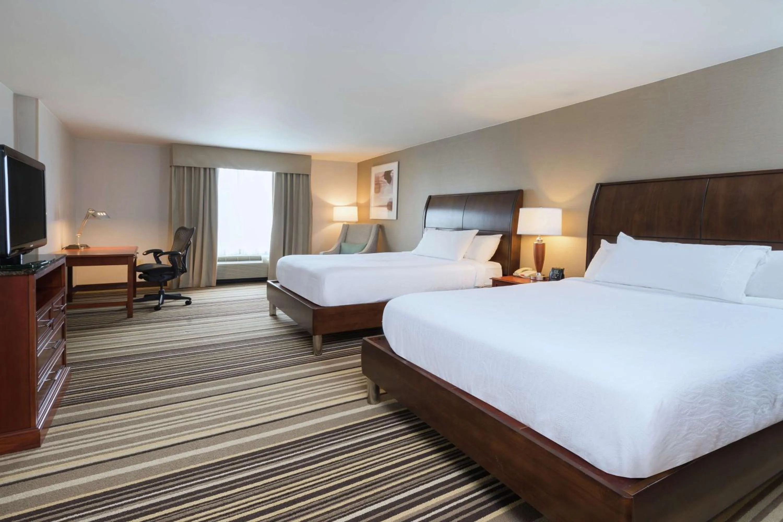 Queen Room with Two Queen Beds - Mobility Access in Hilton Garden Inn Philadelphia-Fort Washington