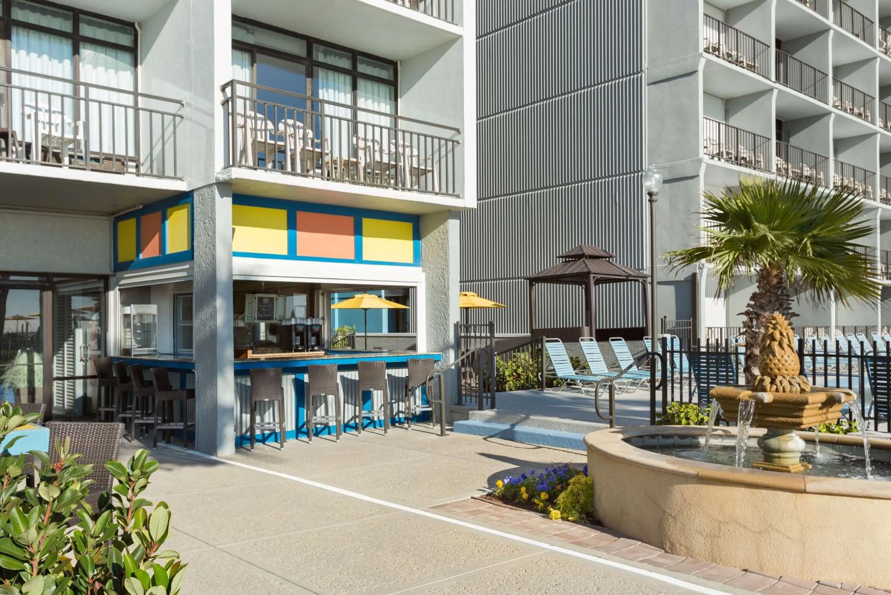 Lounge or bar in Dayton House Resort - BW Signature Collection