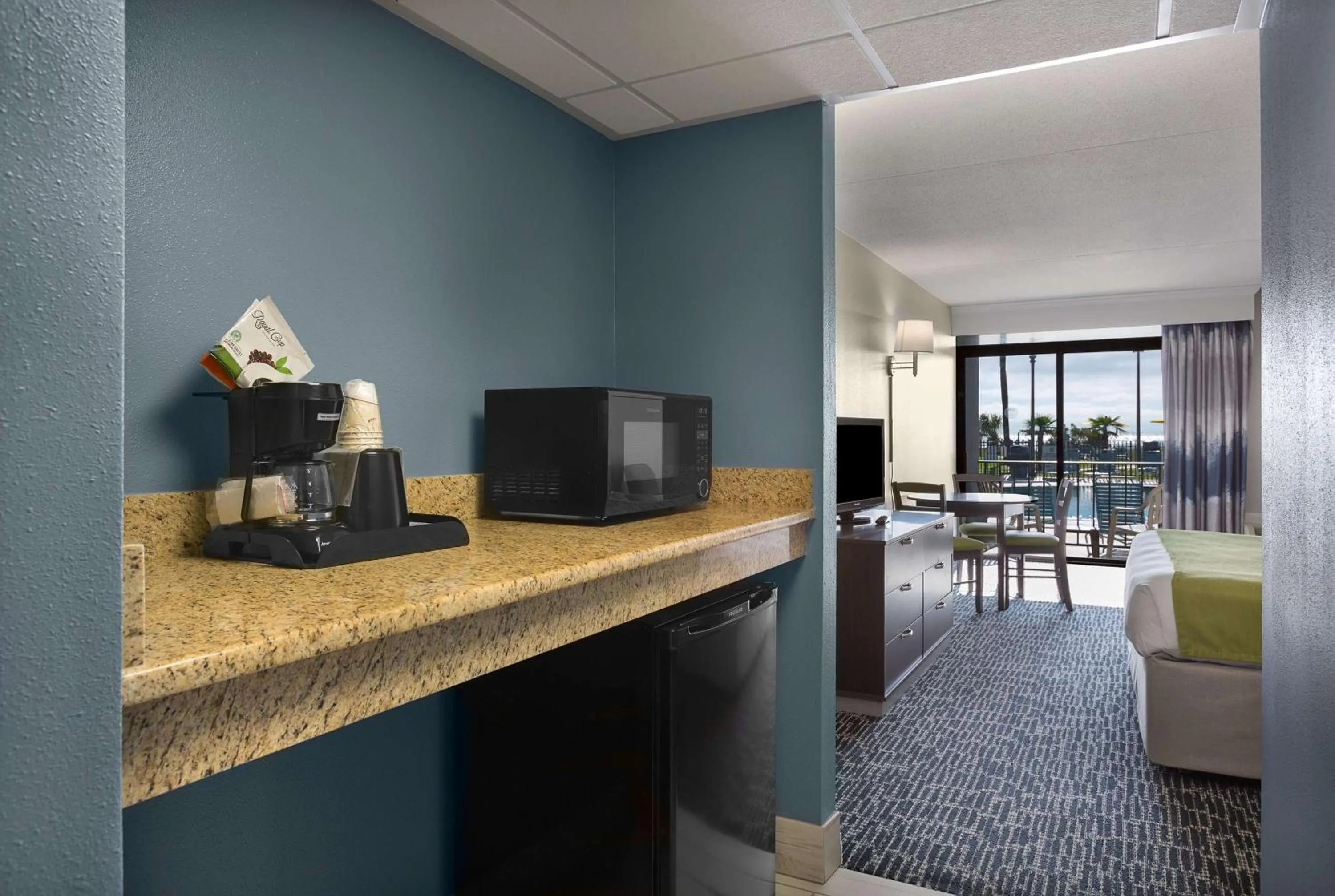 Bedroom in Dayton House Resort - BW Signature Collection