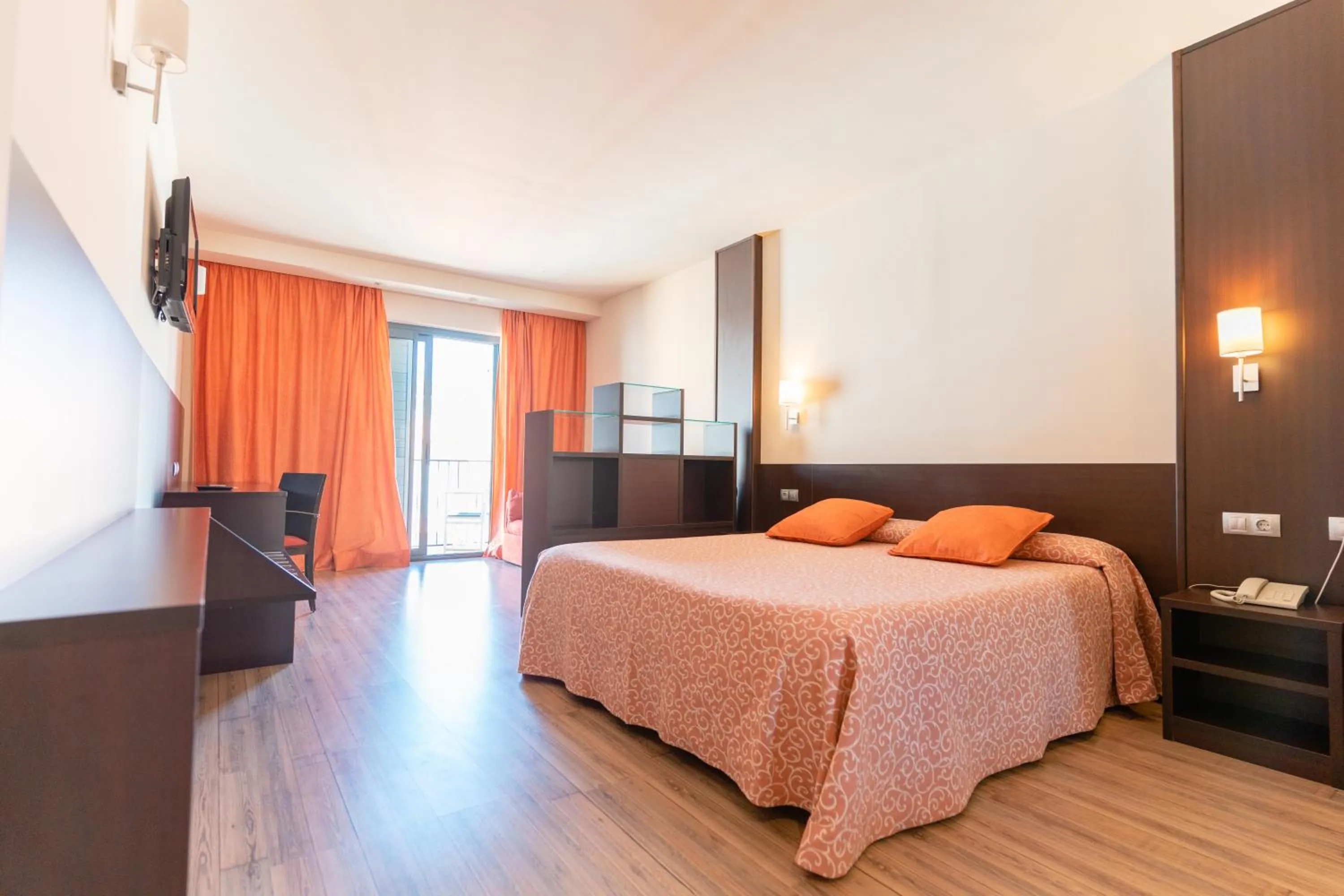 Bed in Hotel Loar Ferreries