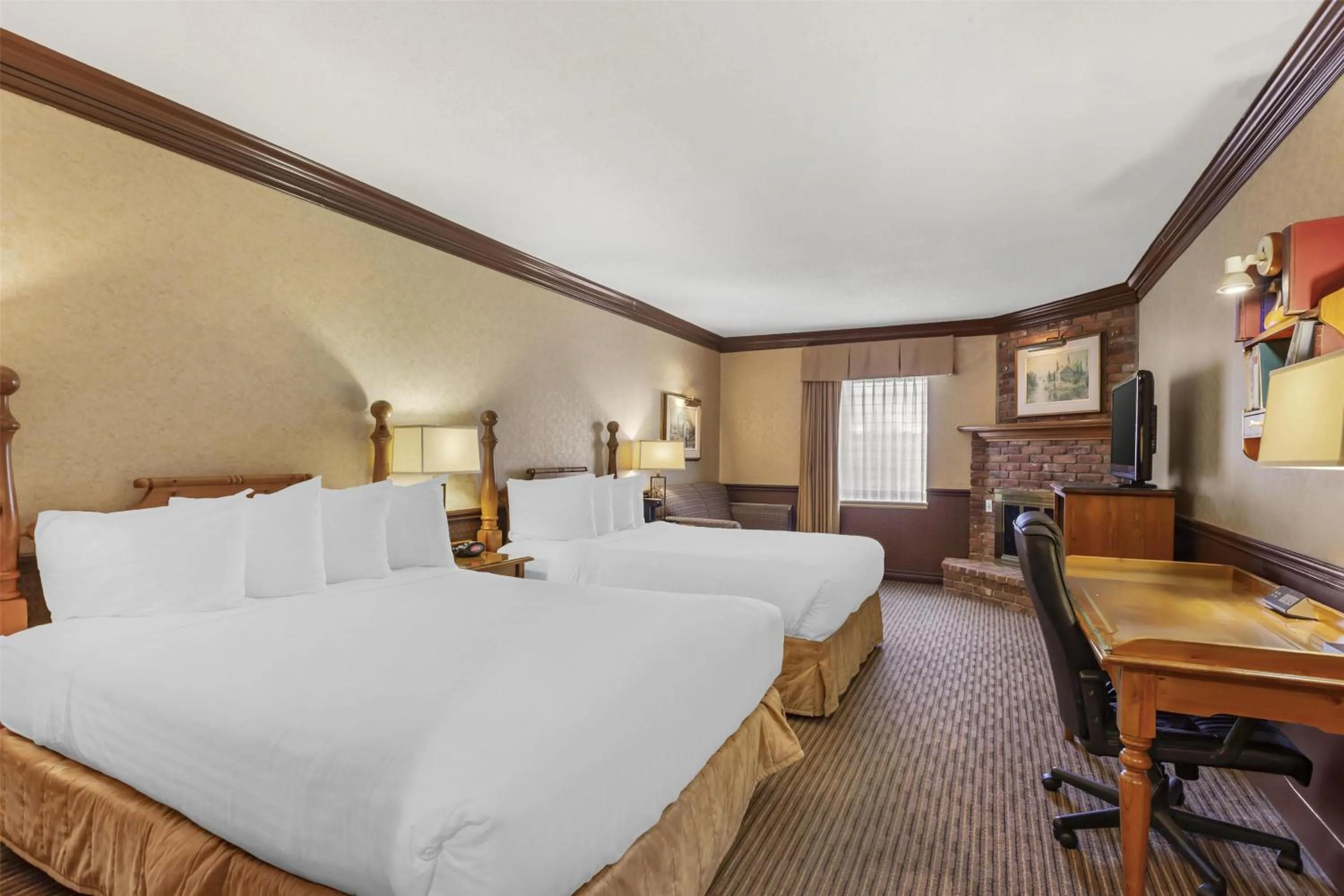 Bedroom, Bed in Best Western Fireside Inn