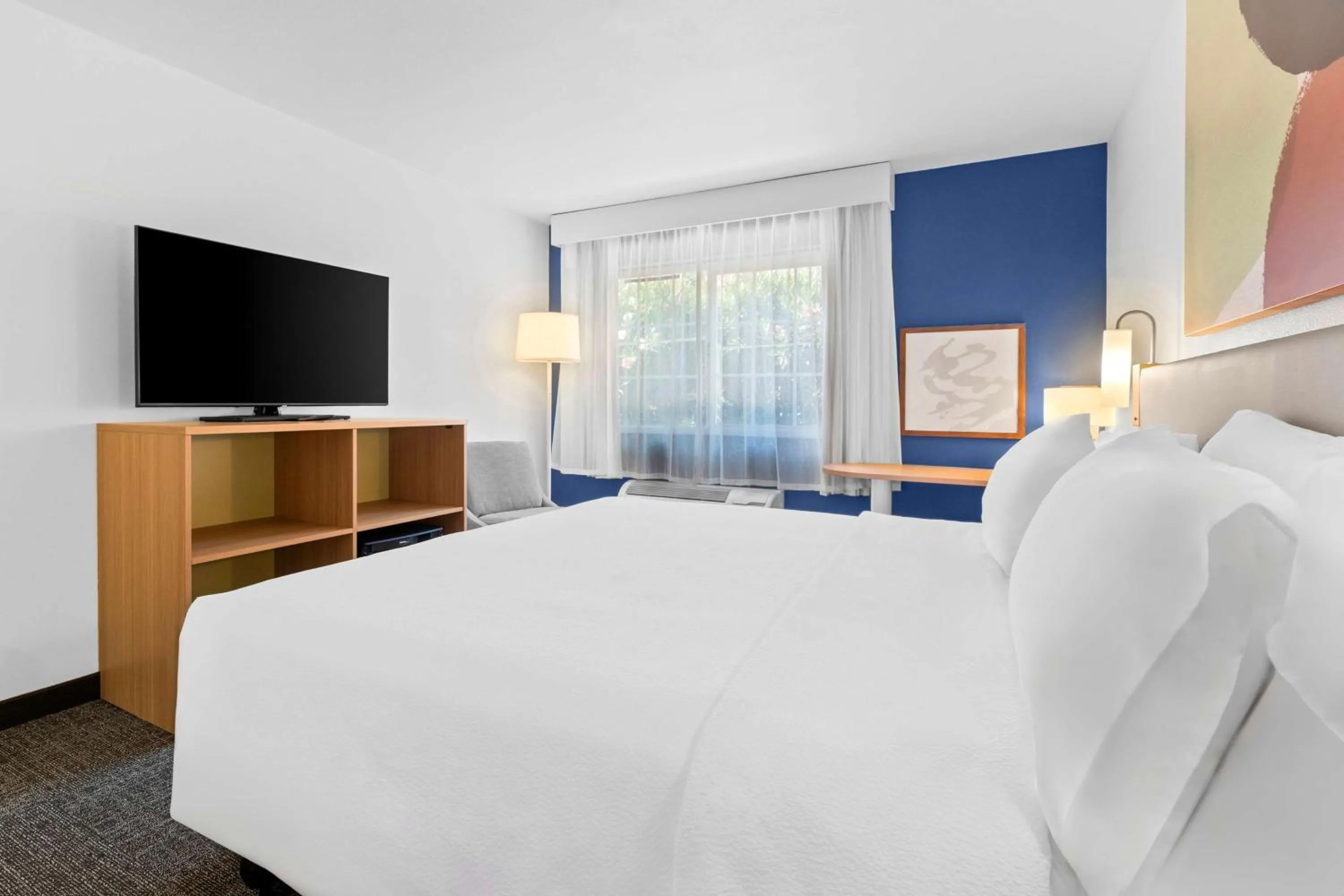 Bed in The Yosemite Inn