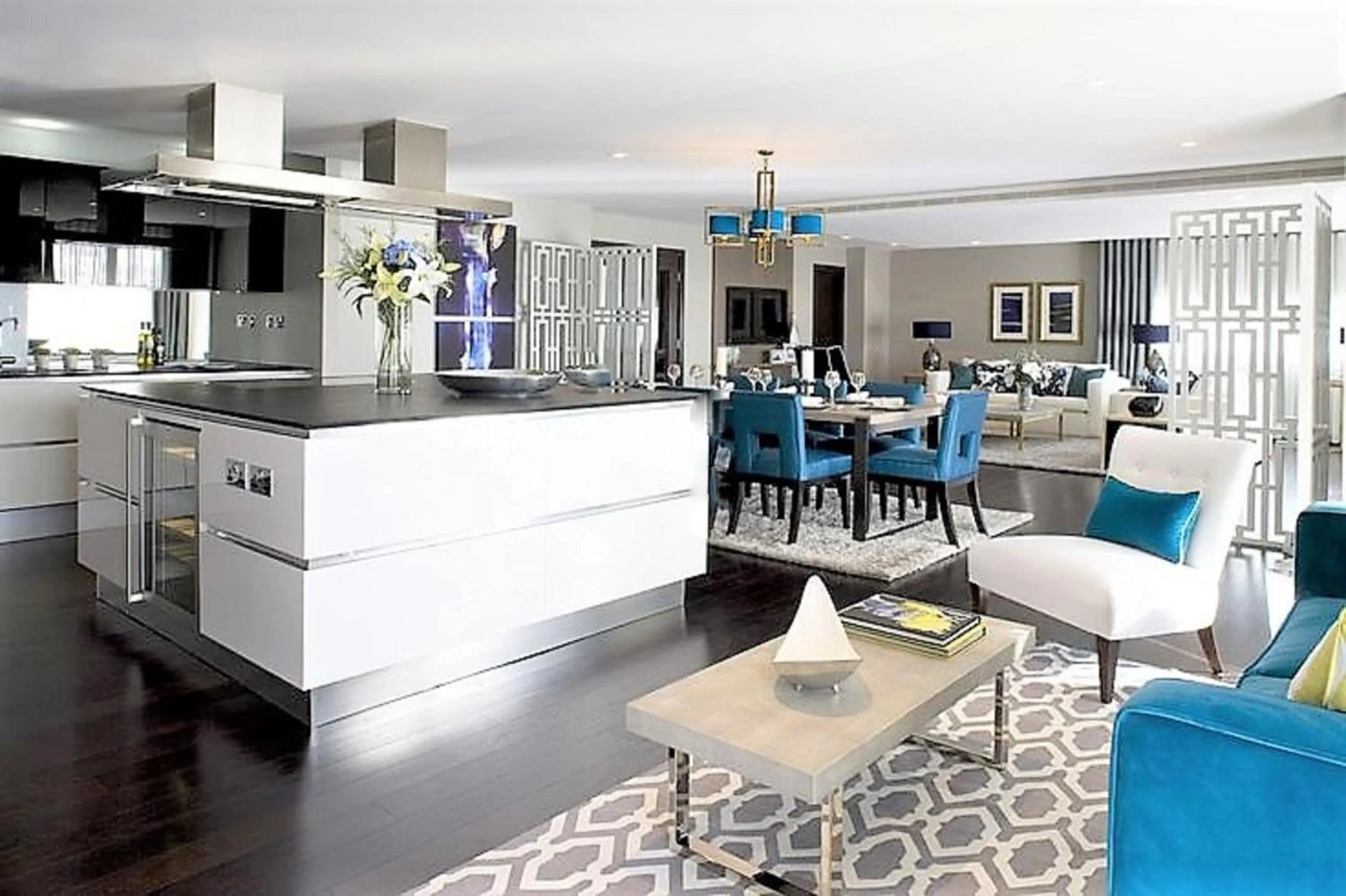 Living room in MONDRIAN Luxury Suites UNESCO Old Town