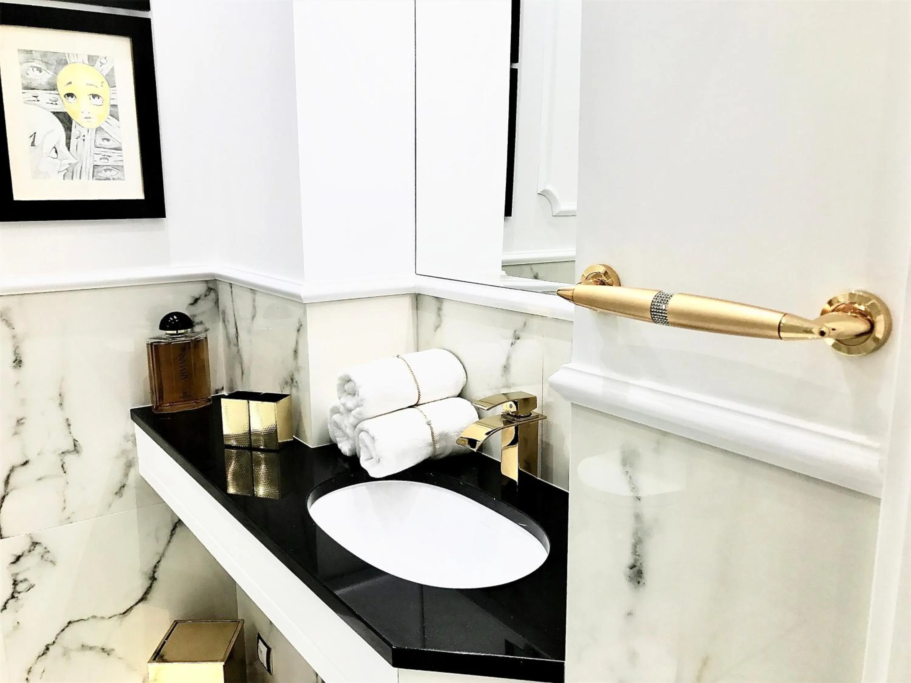 Bathroom in MONDRIAN Luxury Suites UNESCO Old Town