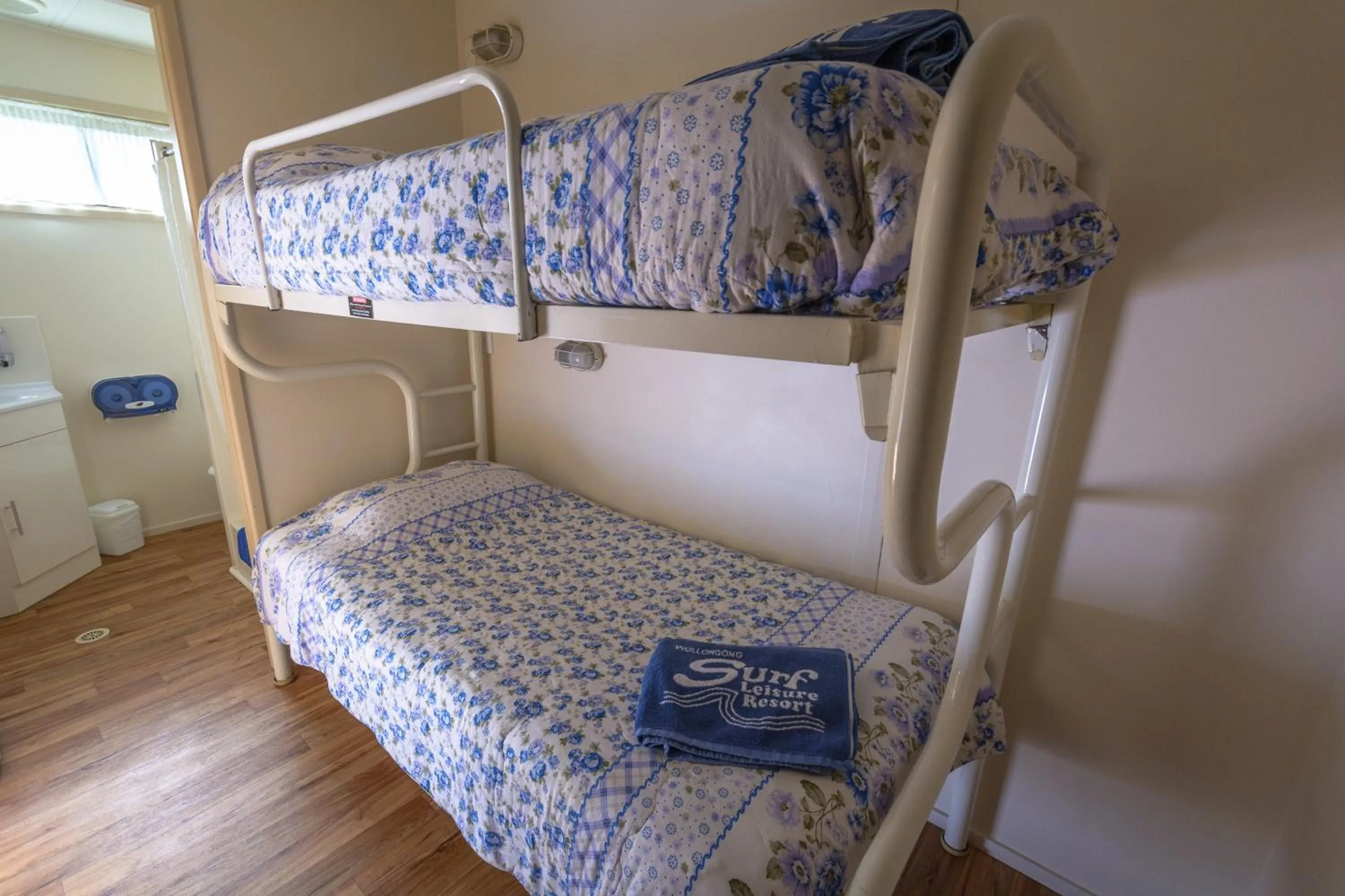 bunk bed, Bed in Wollongong Surf Leisure Resort