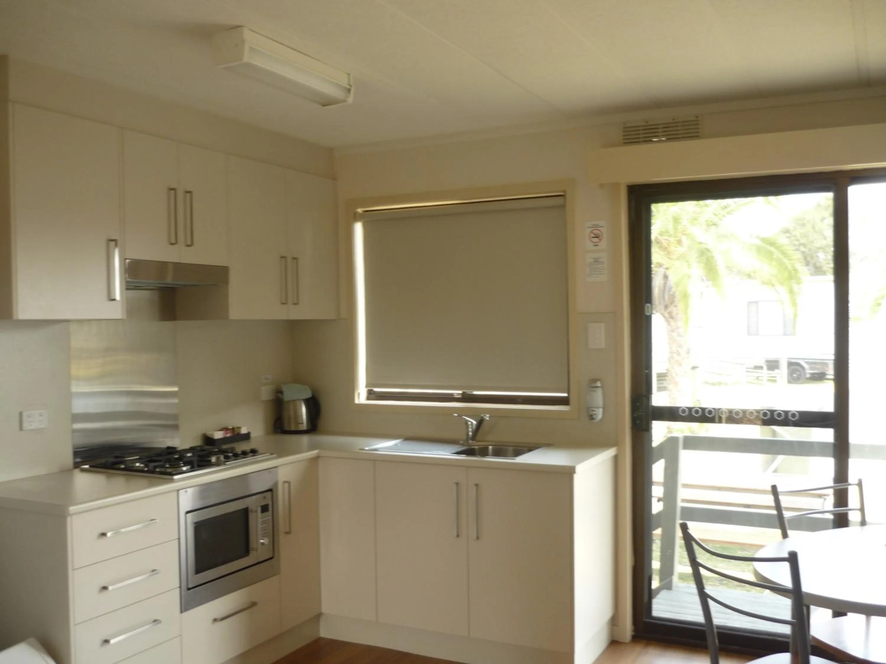 Kitchen or kitchenette in Wollongong Surf Leisure Resort