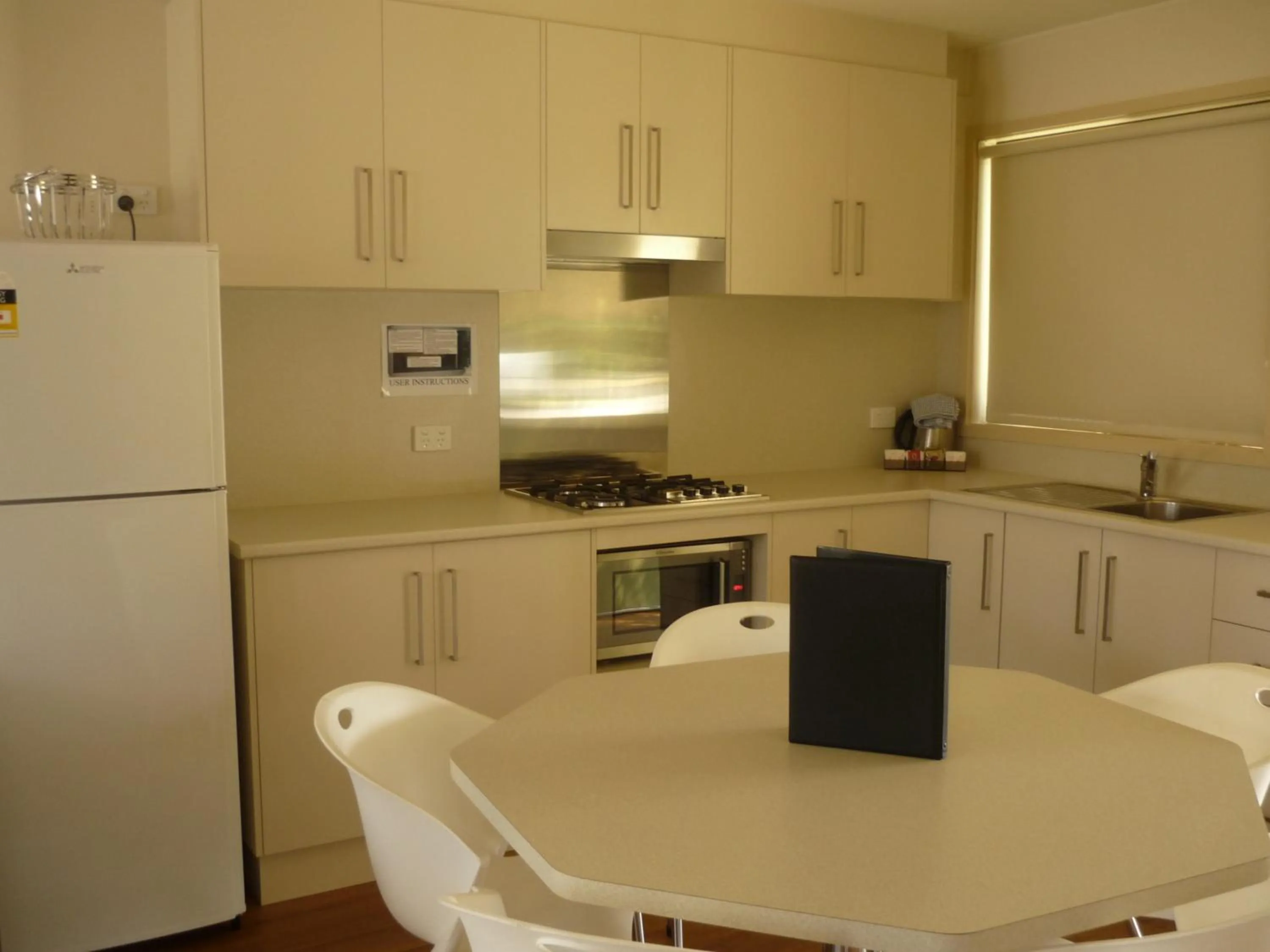 Kitchen or kitchenette in Wollongong Surf Leisure Resort