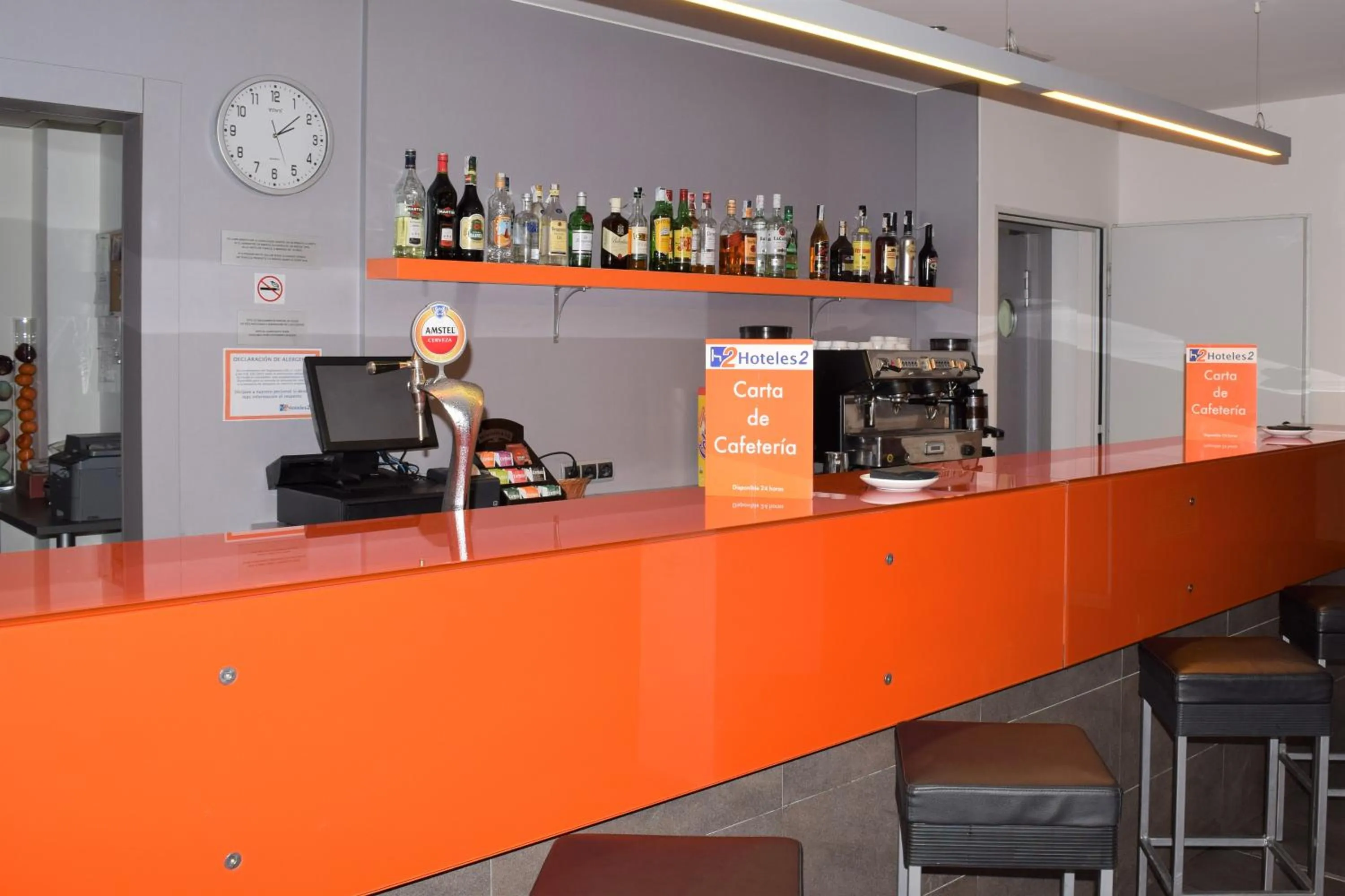 Lounge or bar in Hotel H2 Avila