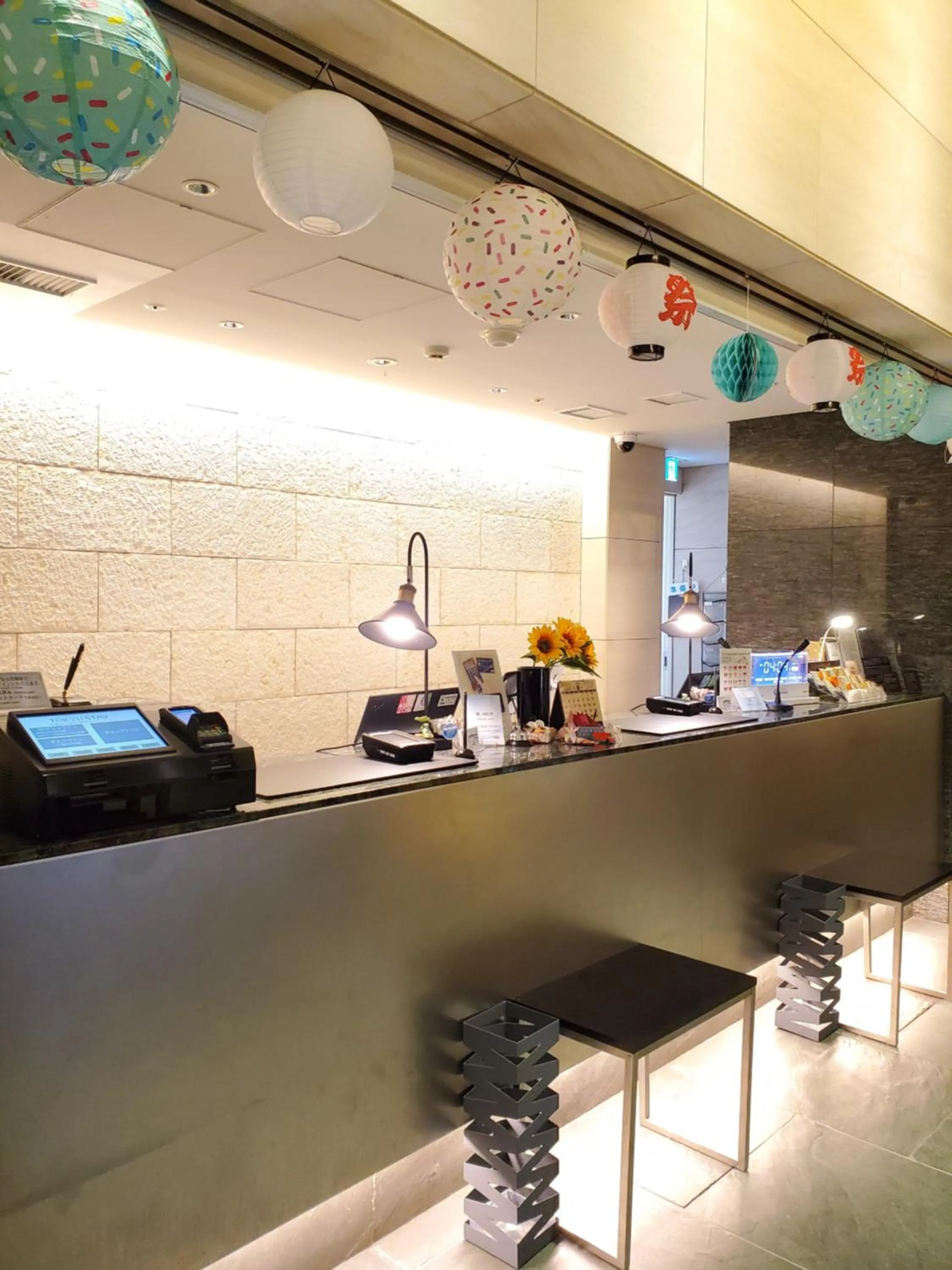 Lobby or reception in Tokyu Stay Kamata - Tokyo Haneda