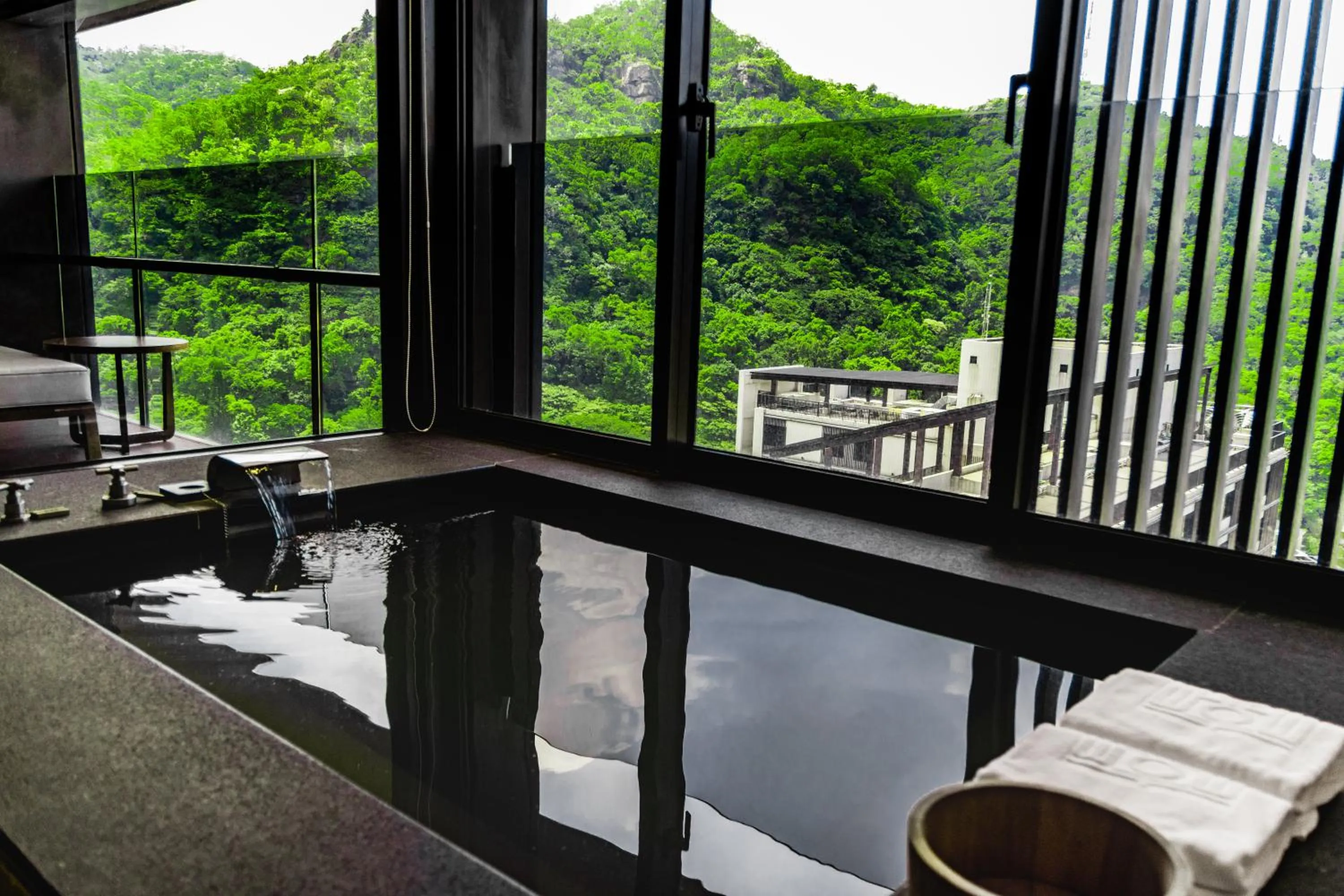 Bath in Grand View Resort Beitou