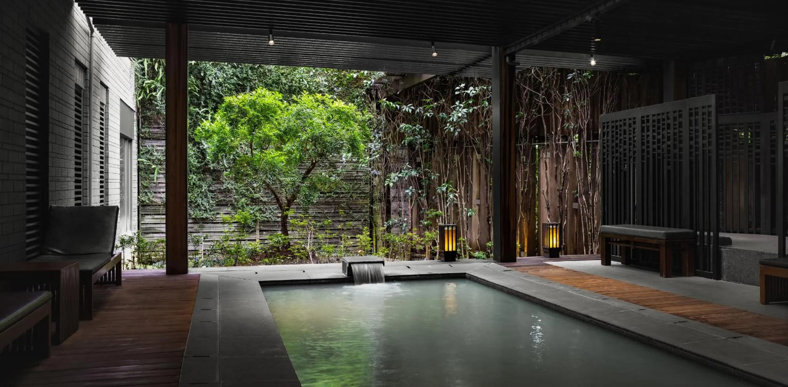 Hot Spring Bath in Grand View Resort Beitou