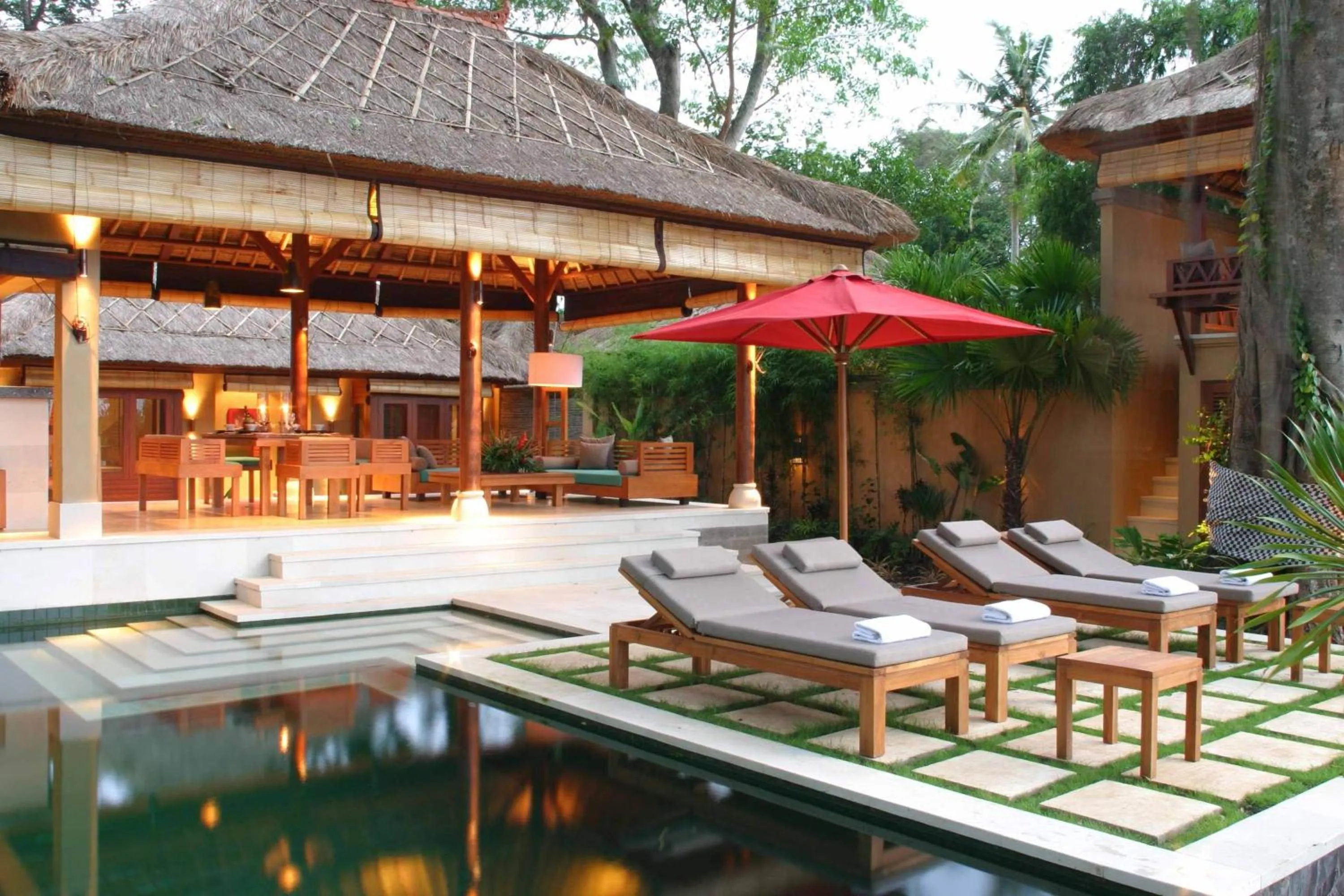 Swimming pool in Tamu Seseh