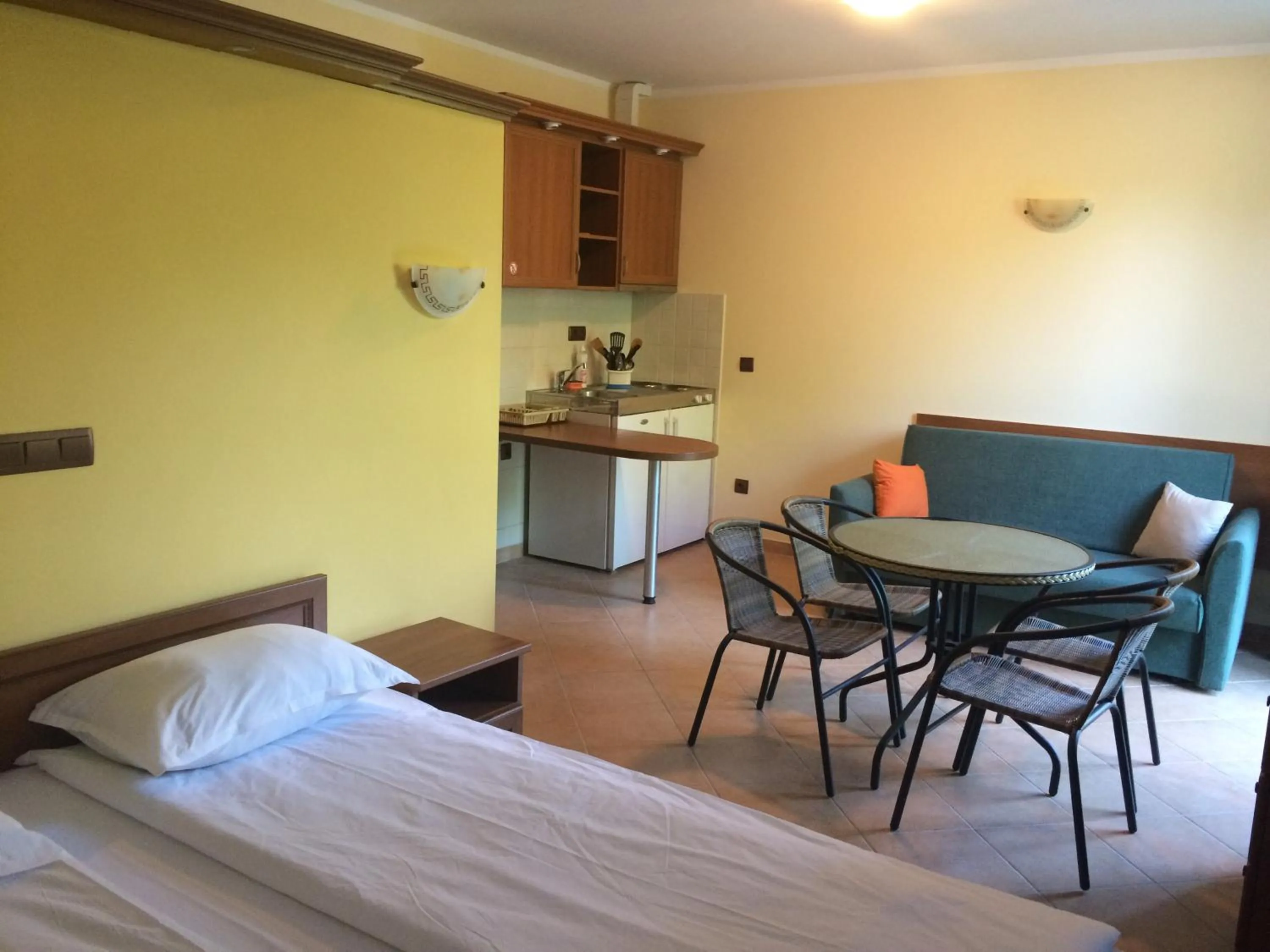 Seating area, Bed in Villa Allegra