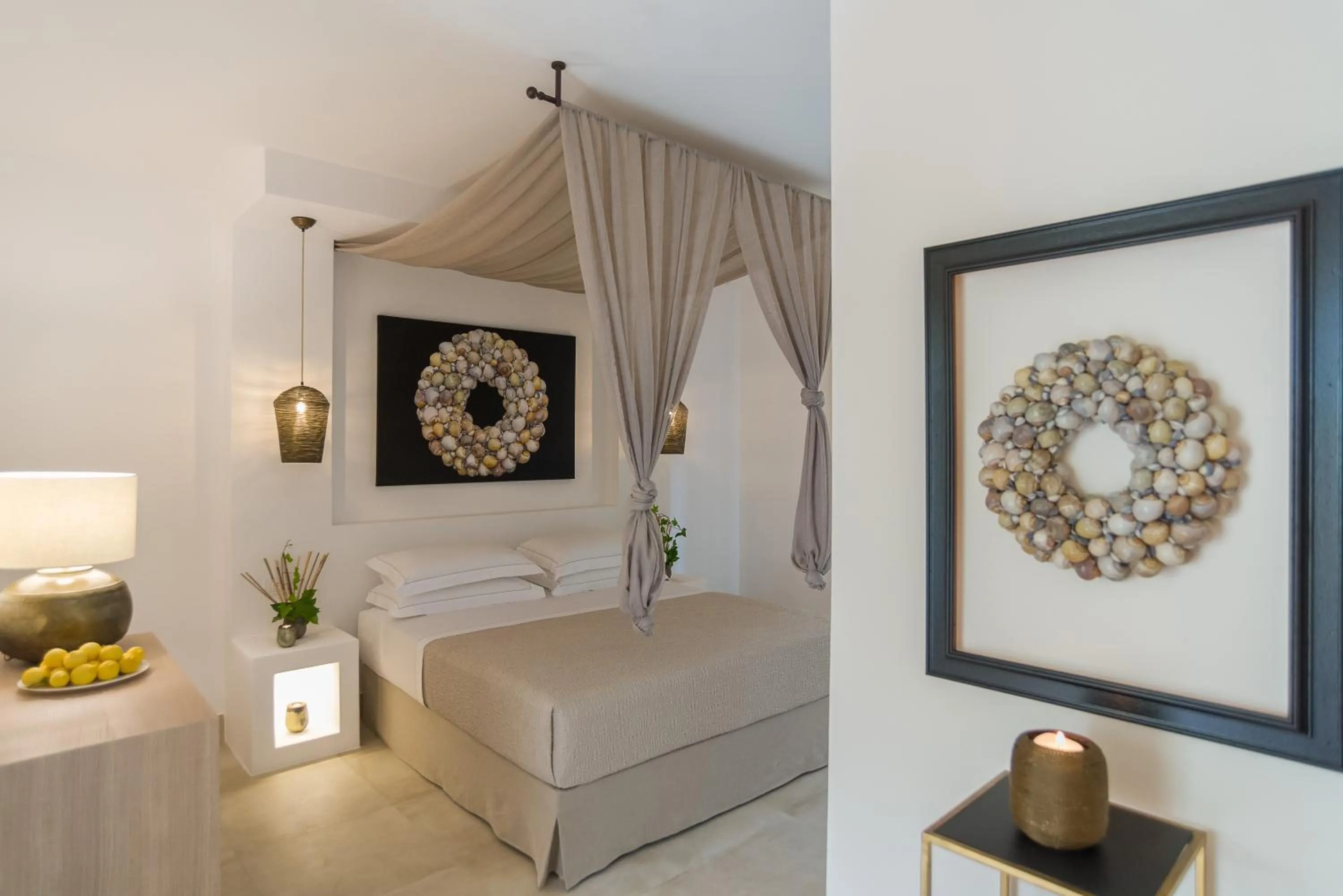 Bed in Baia Delle Zagare - Handwritten Collection