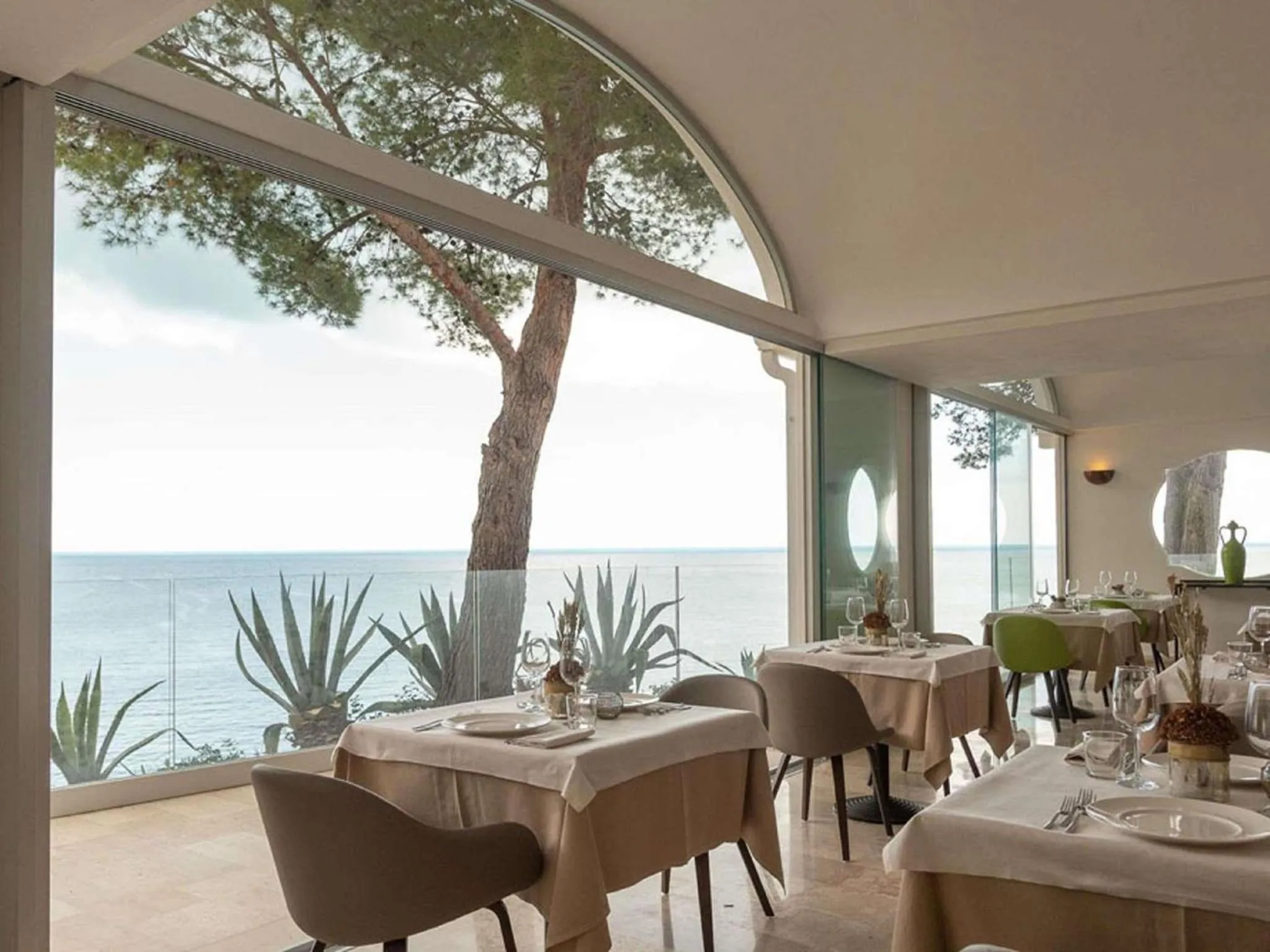 Restaurant/places to eat in Baia Delle Zagare - Handwritten Collection