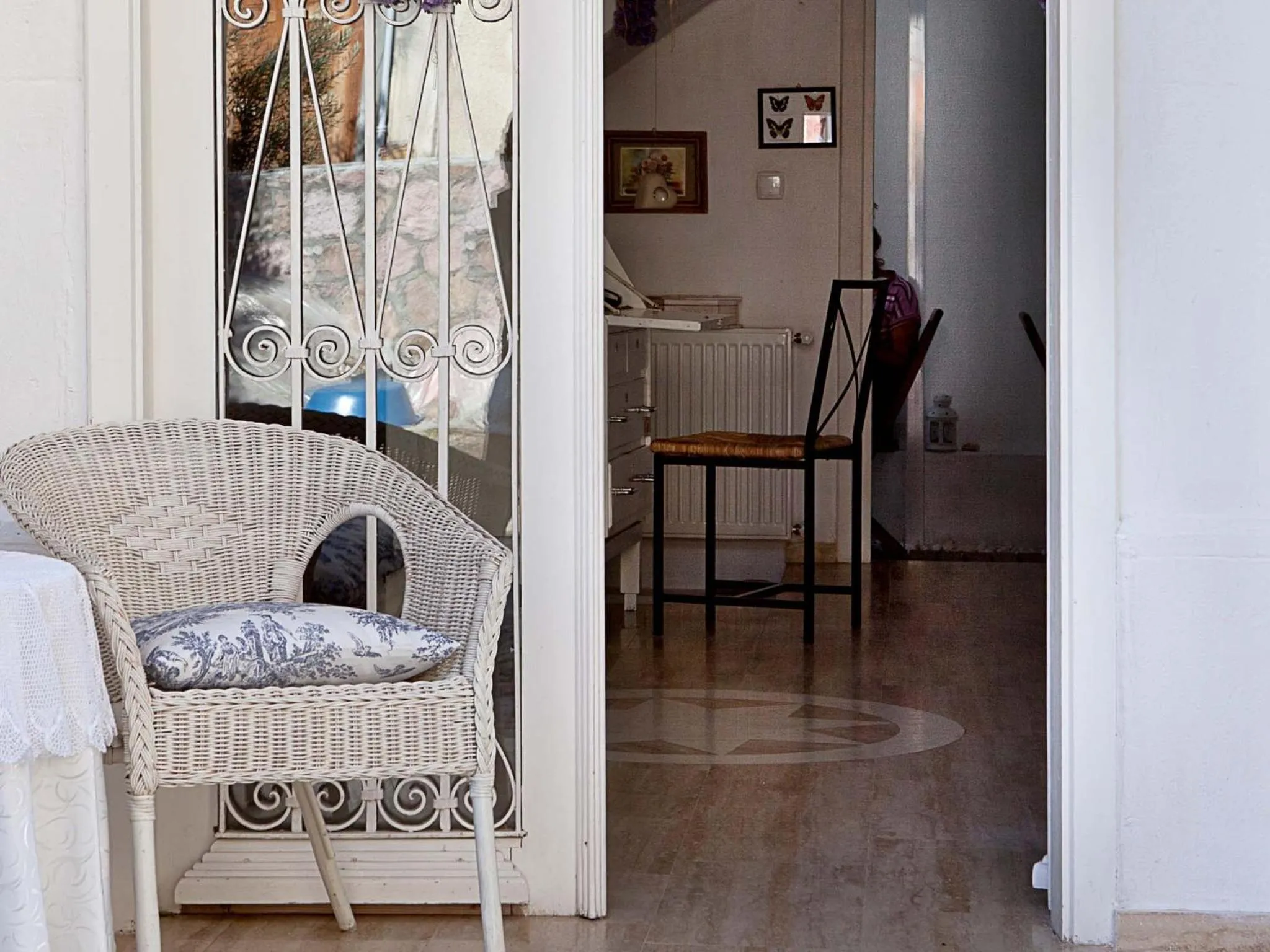 Facade/entrance in Moshinos Hotel