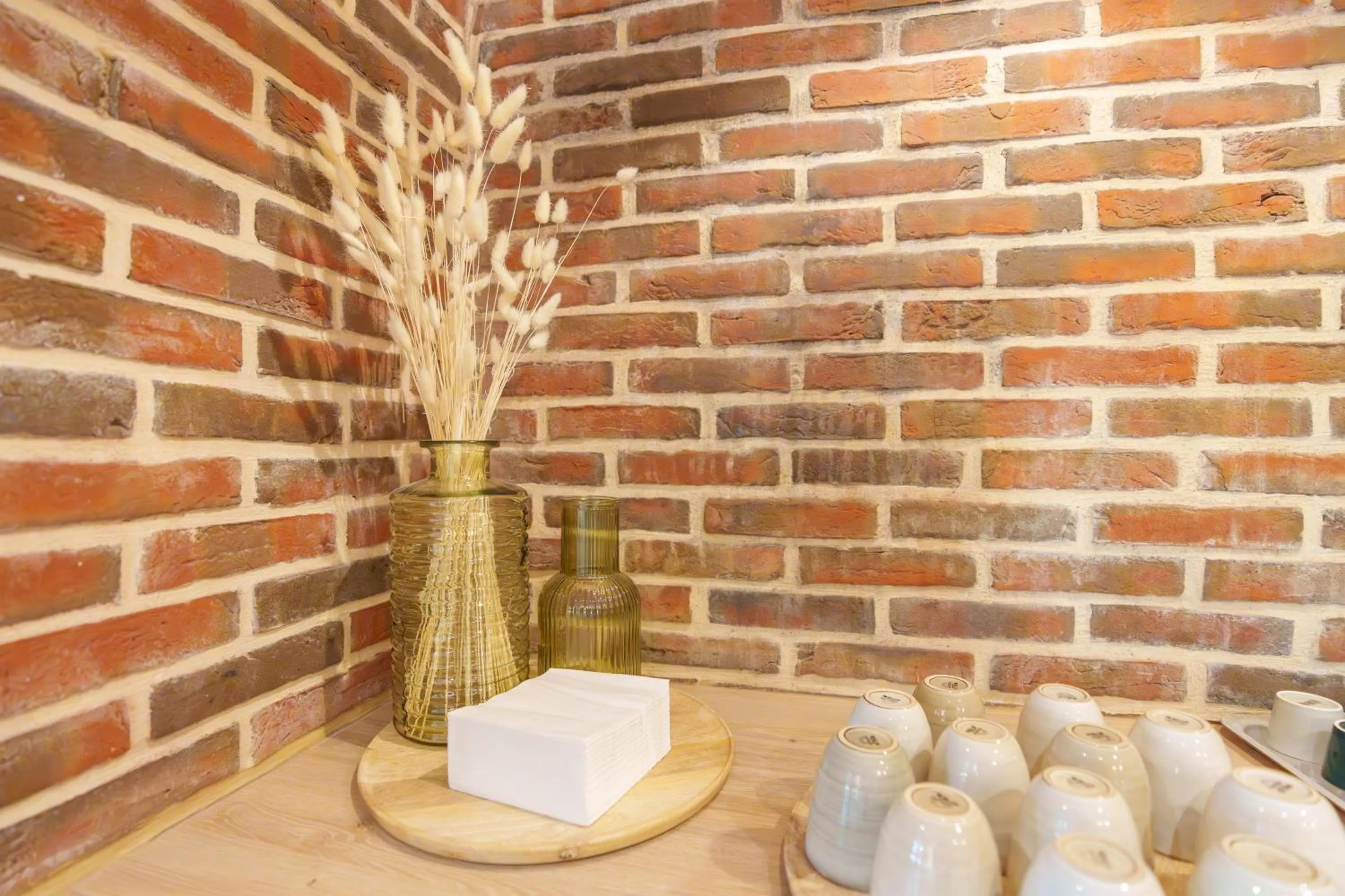 Meeting/conference room in Ibis Laon - Hôtel Restaurant