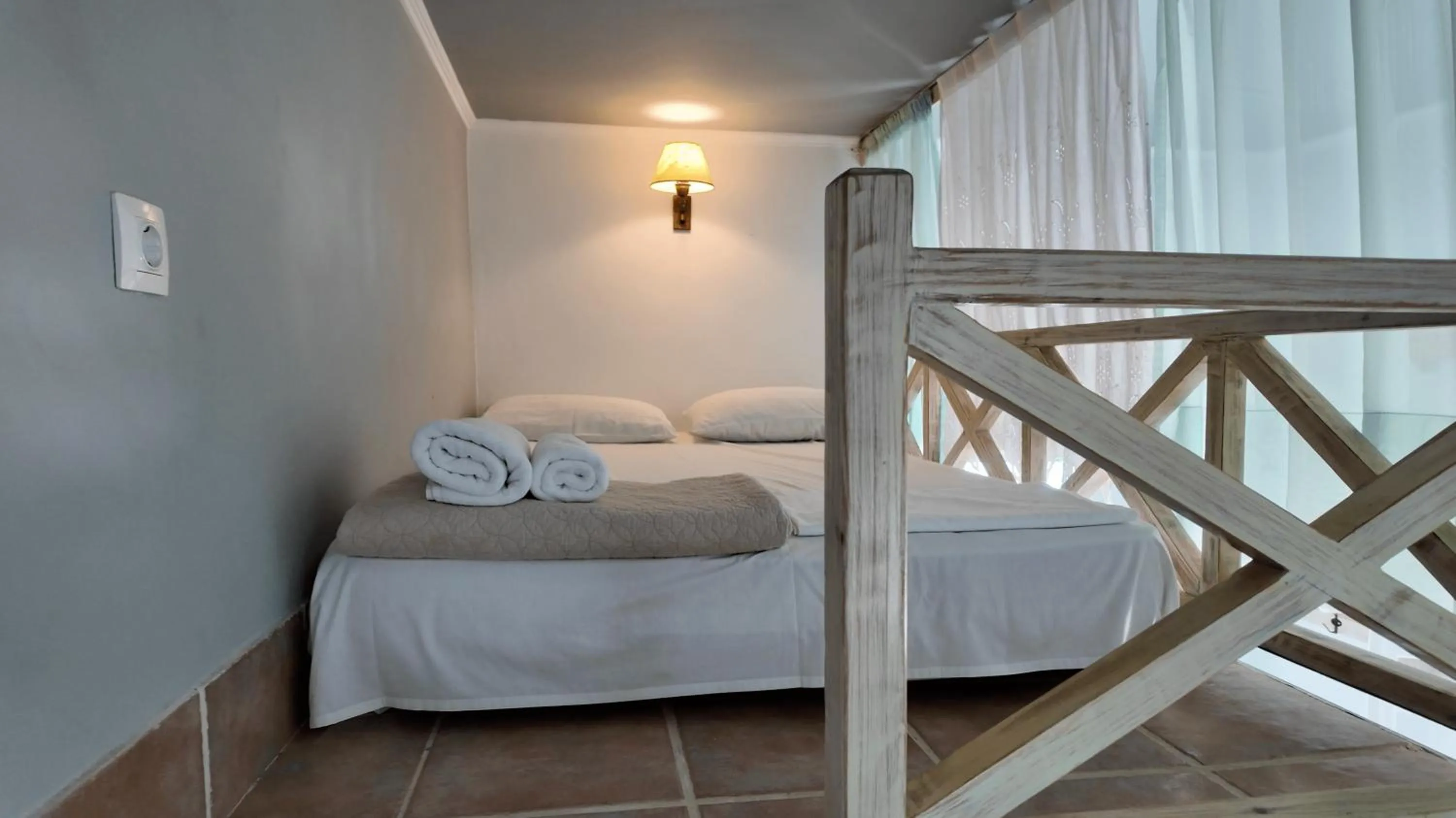 Bed in Lakki Village