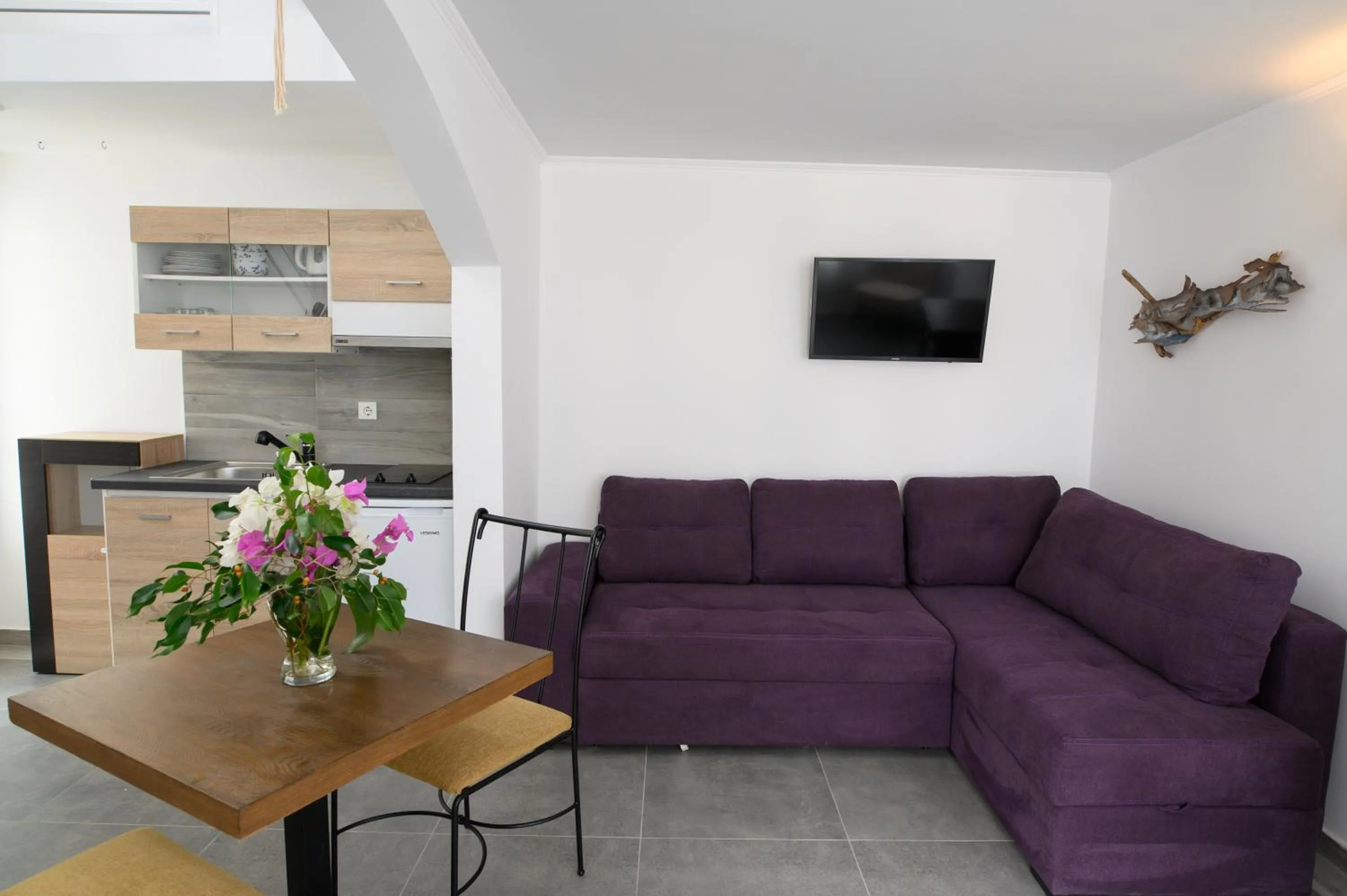 Living room in Lakki Village