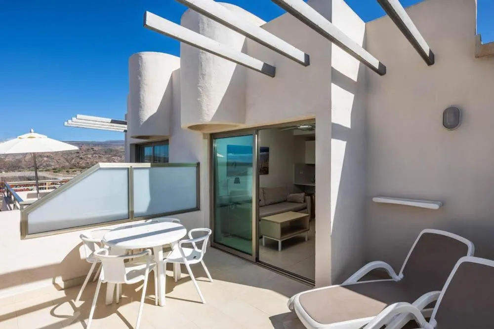 Photo of the whole room in Servatur Eden & Buganvillas