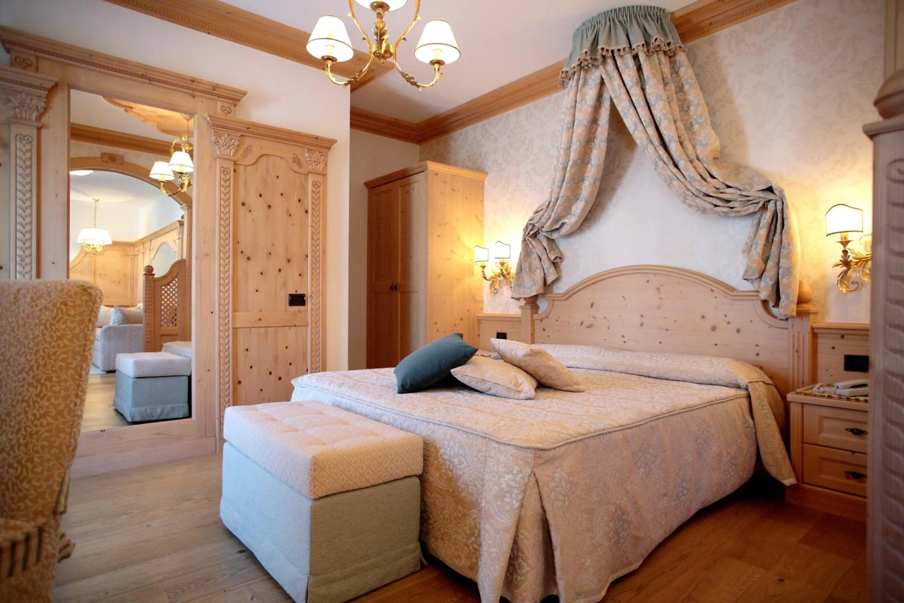 Photo of the whole room, Bed in Hotel Colbricon Beauty & Relax