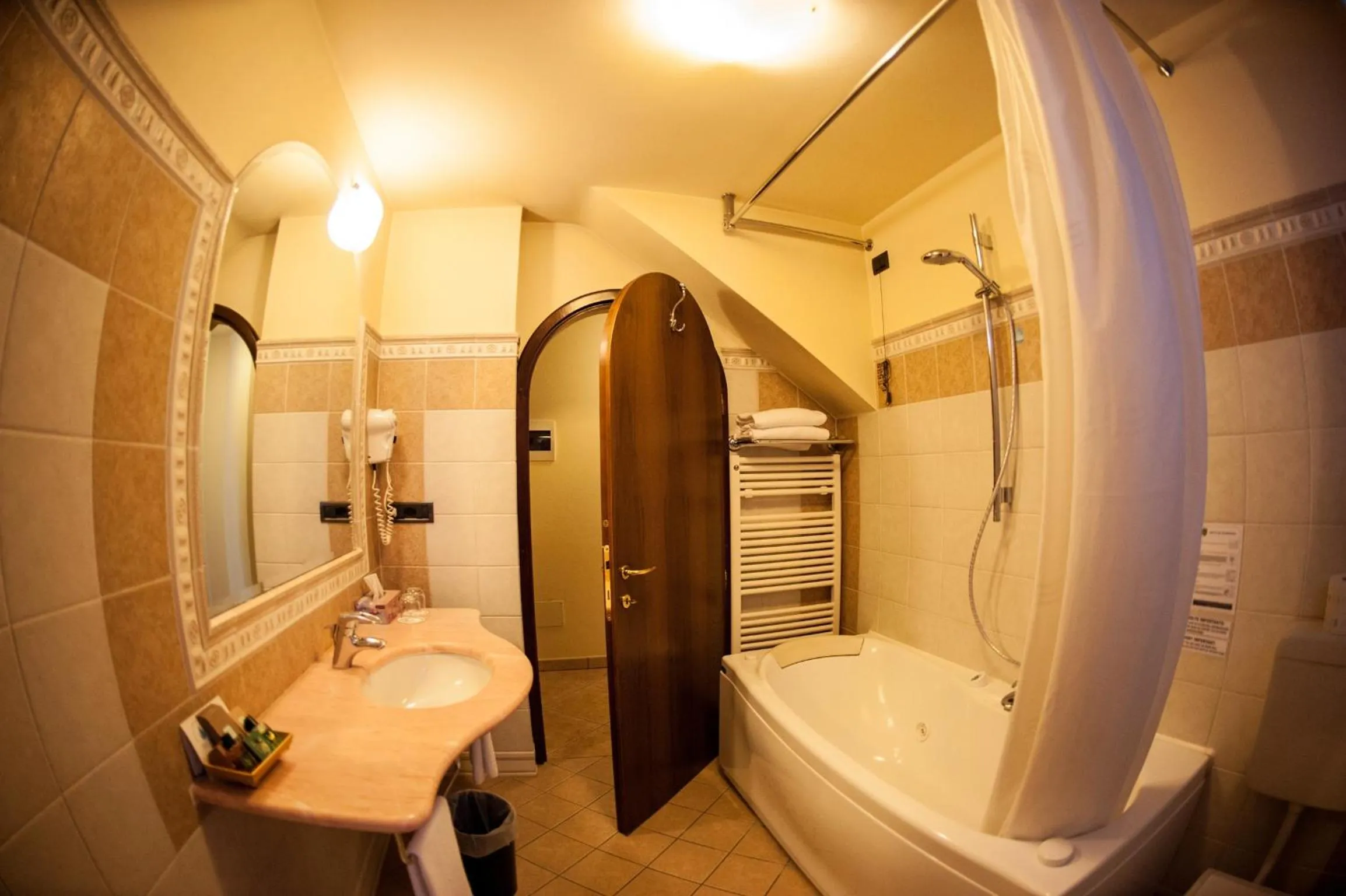 Bathroom in Hotel Corte Vecchia