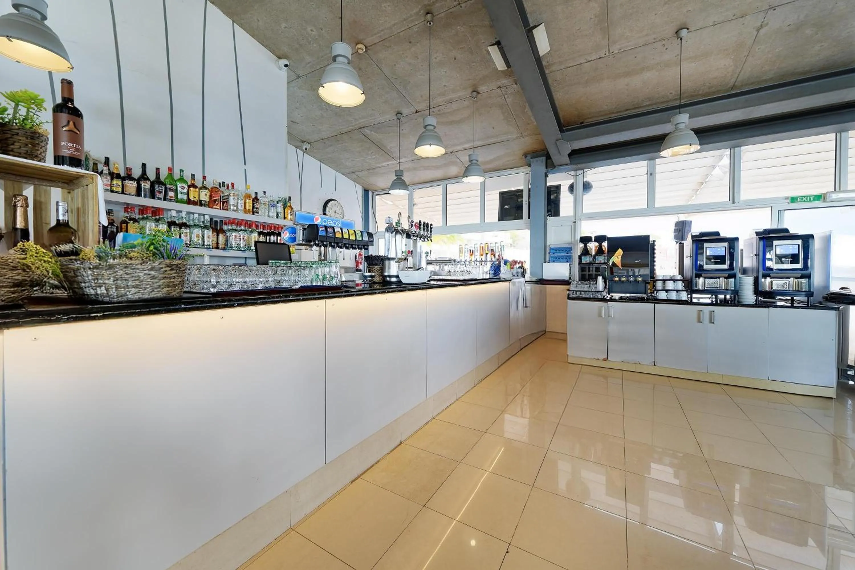 Lounge or bar in Servatur Altamadores