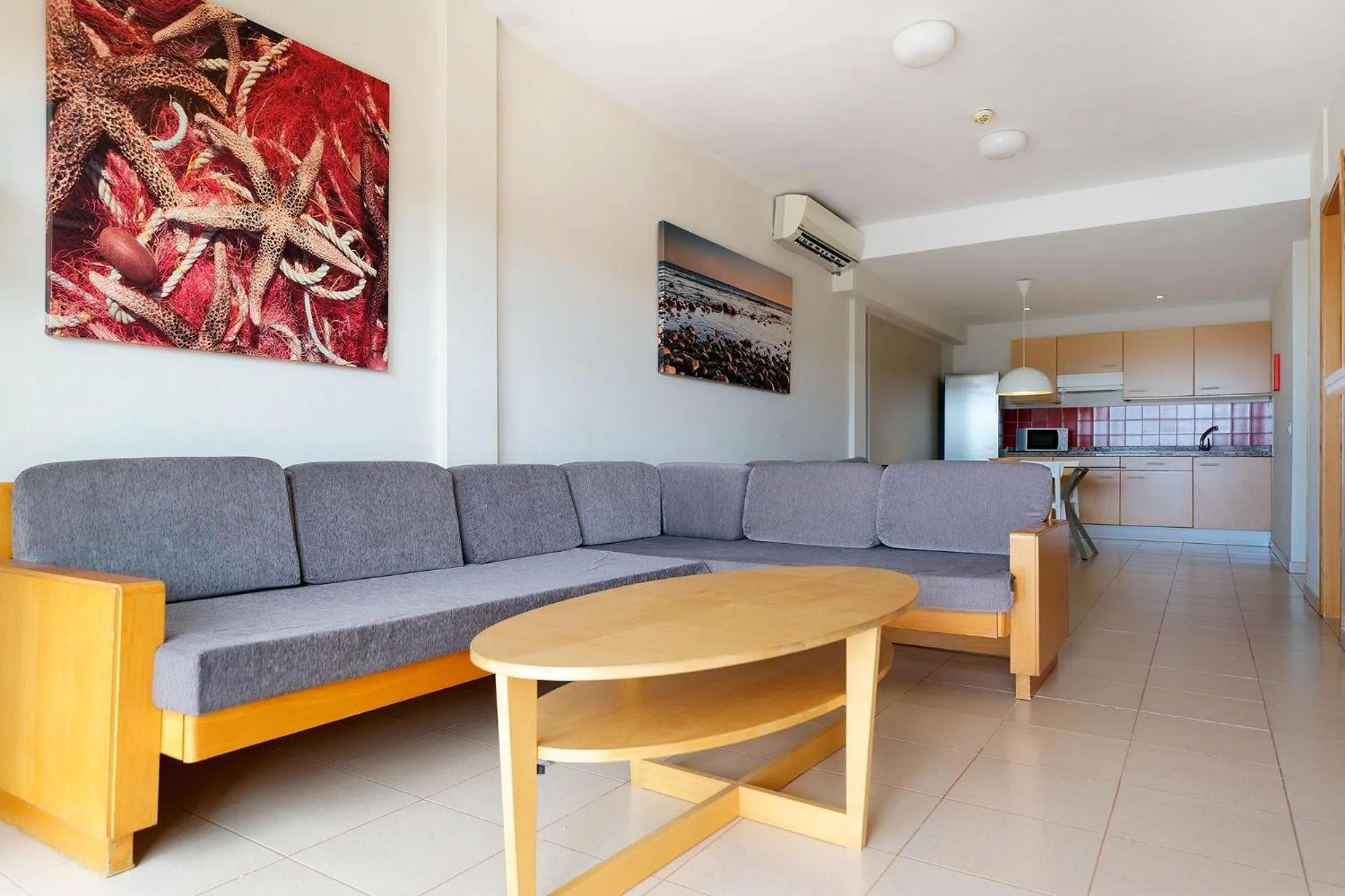 Photo of the whole room in Servatur Altamadores