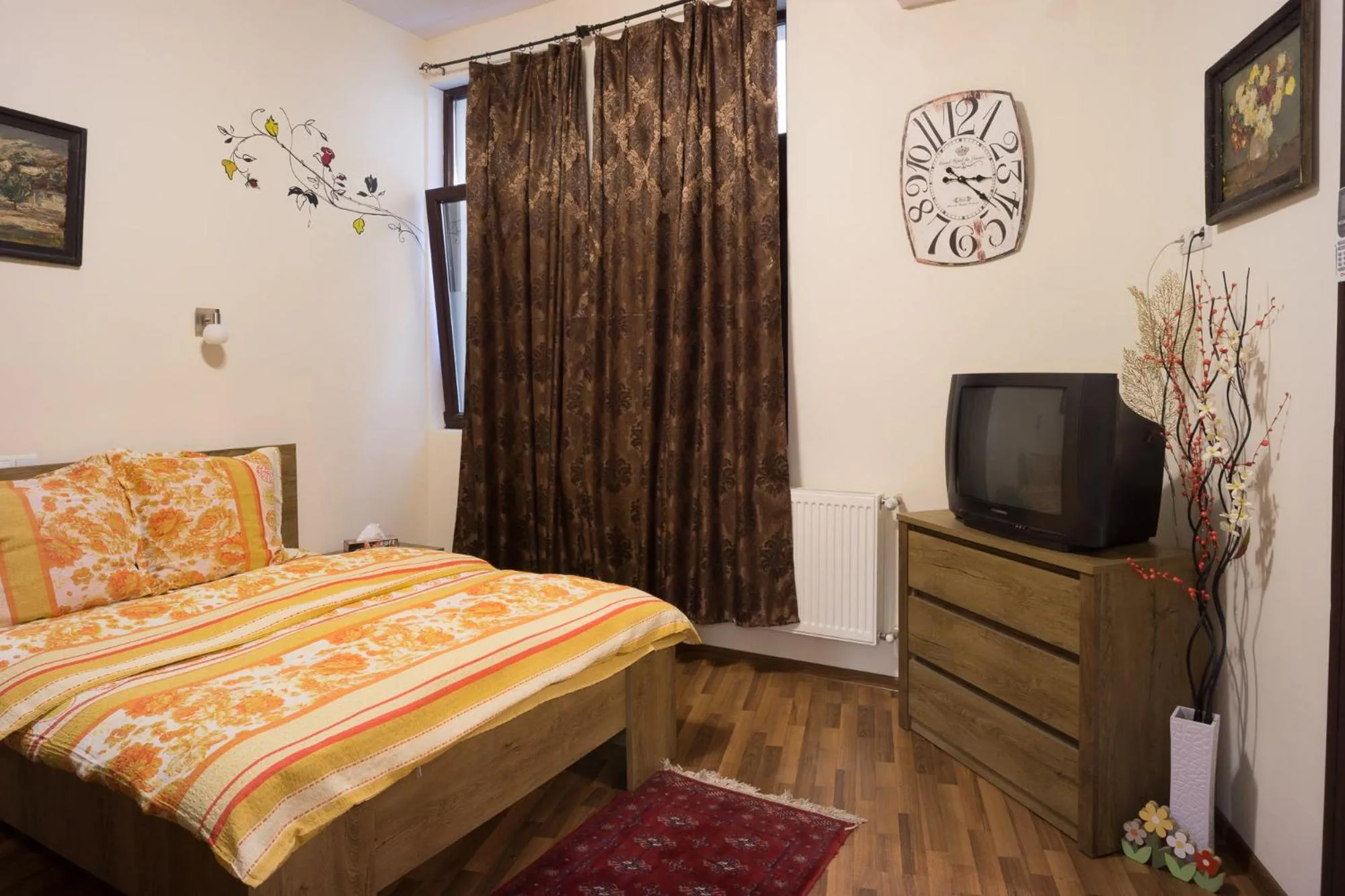 Bed in Motor House Unirii