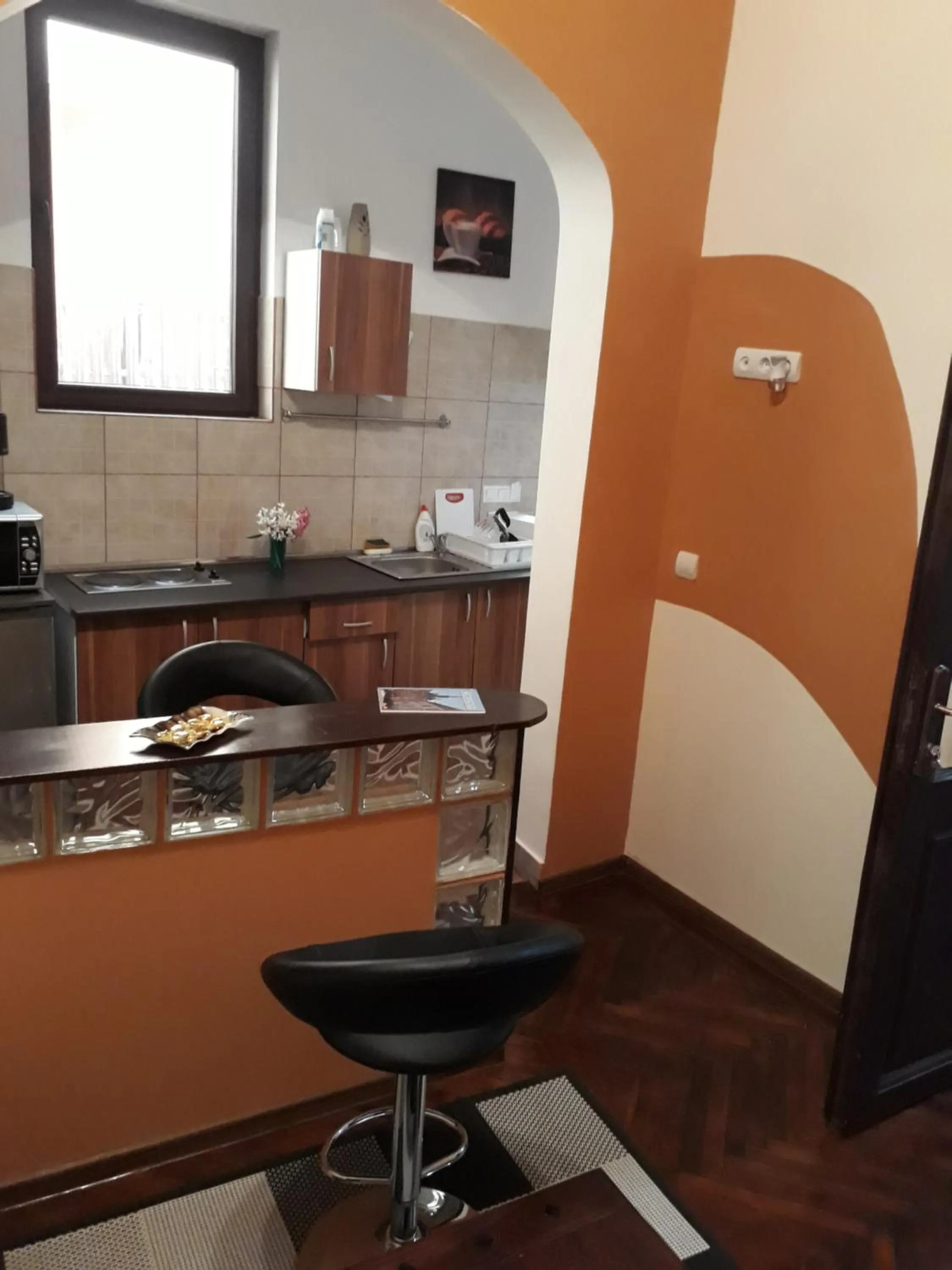 Kitchen or kitchenette in Motor House Unirii