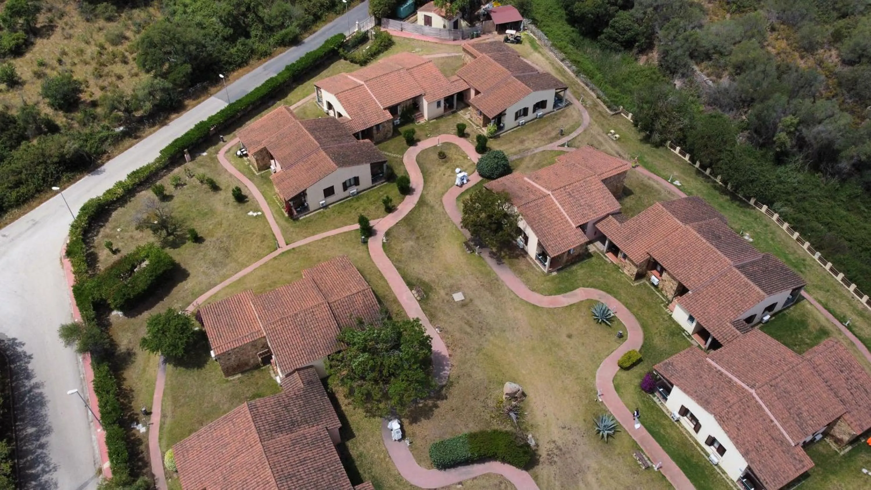 Photo of the whole room in Li Suari Club Village