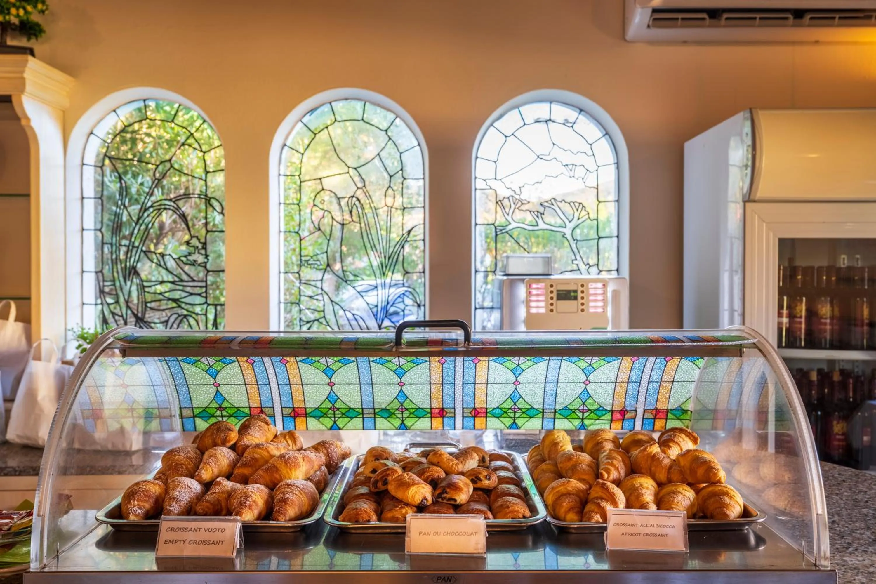 Breakfast in Li Suari Club Village