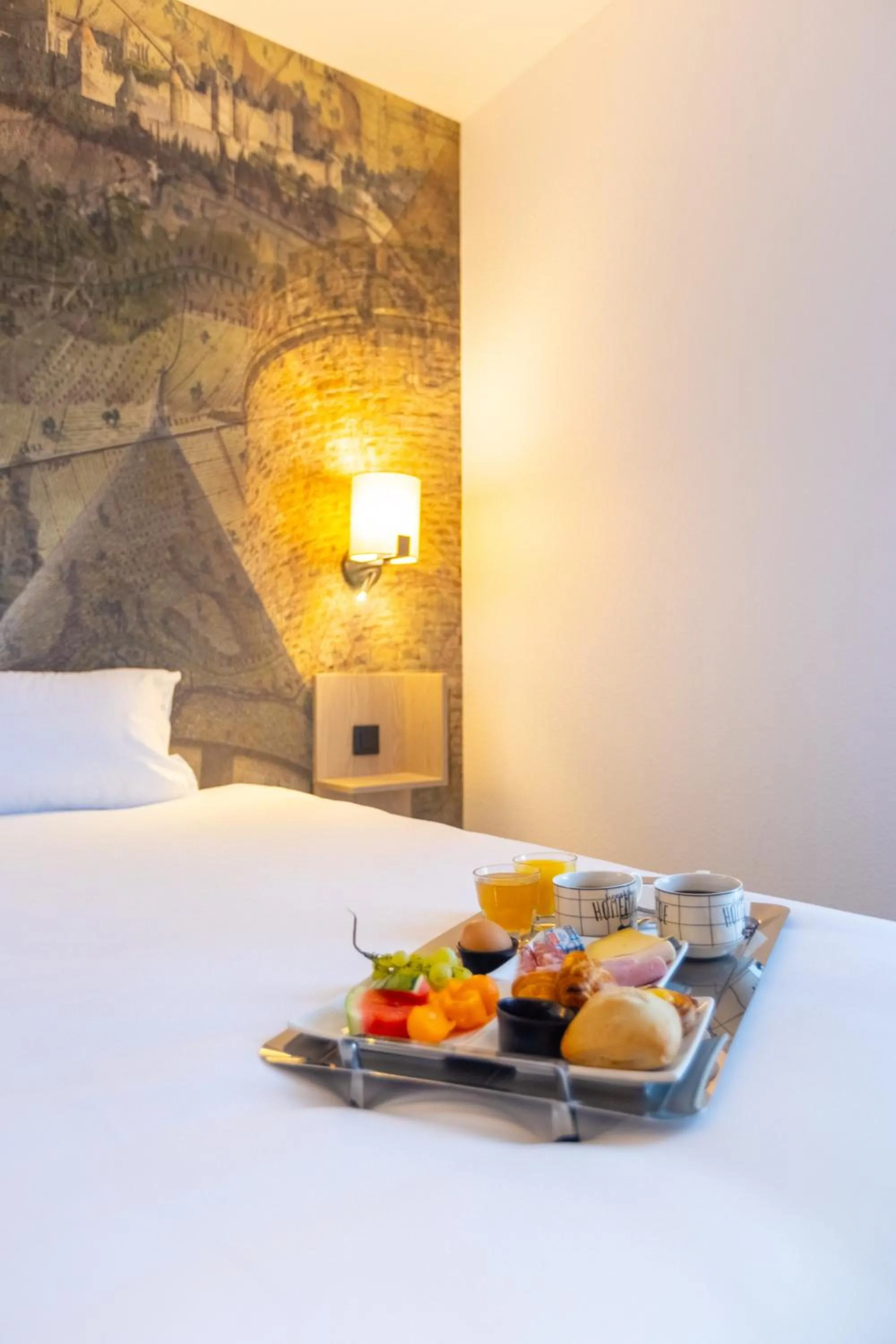 Bed in Hôtel Pont Rouge , Carcassonne