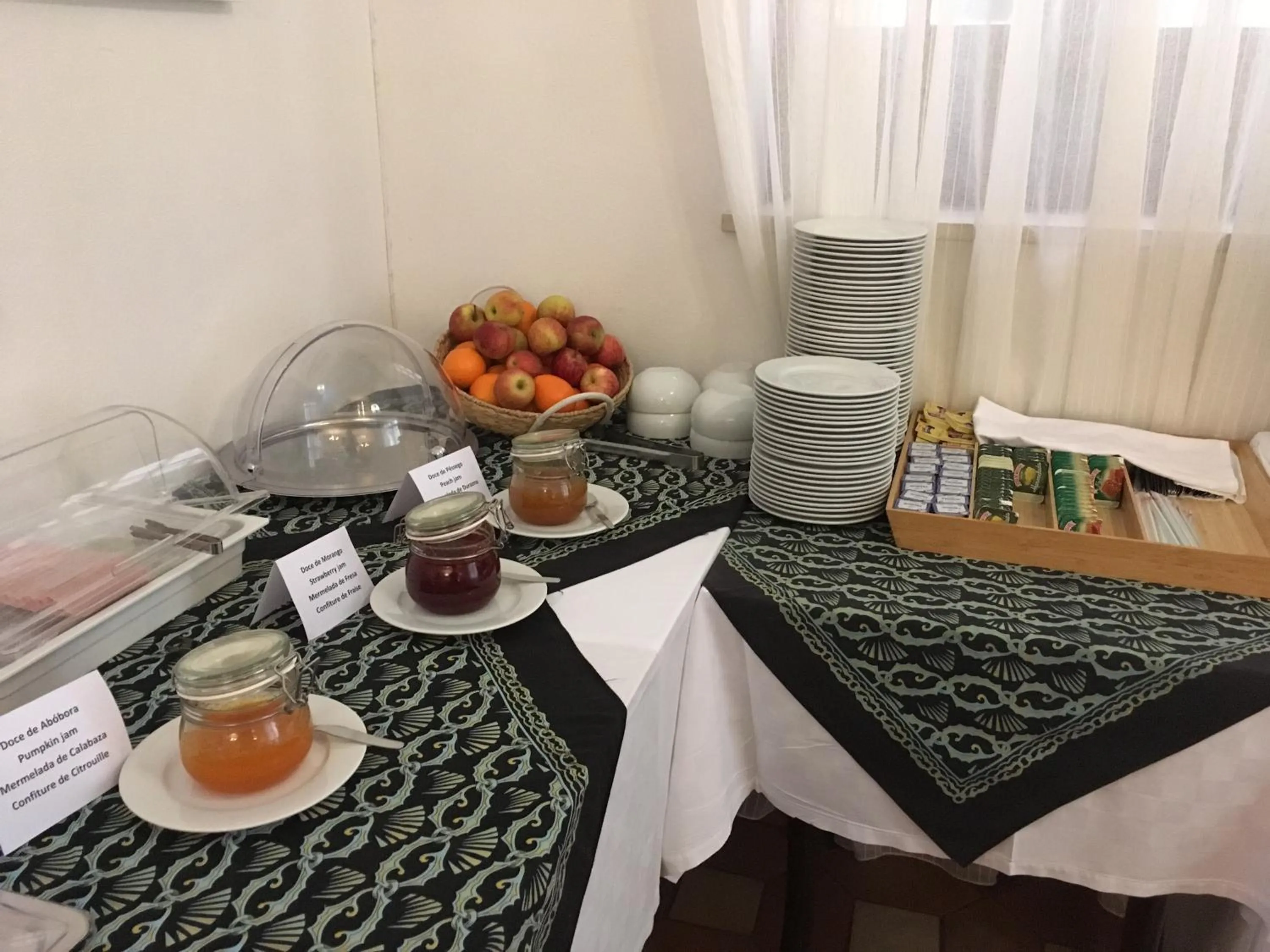 Continental breakfast in Hotel Ribamar