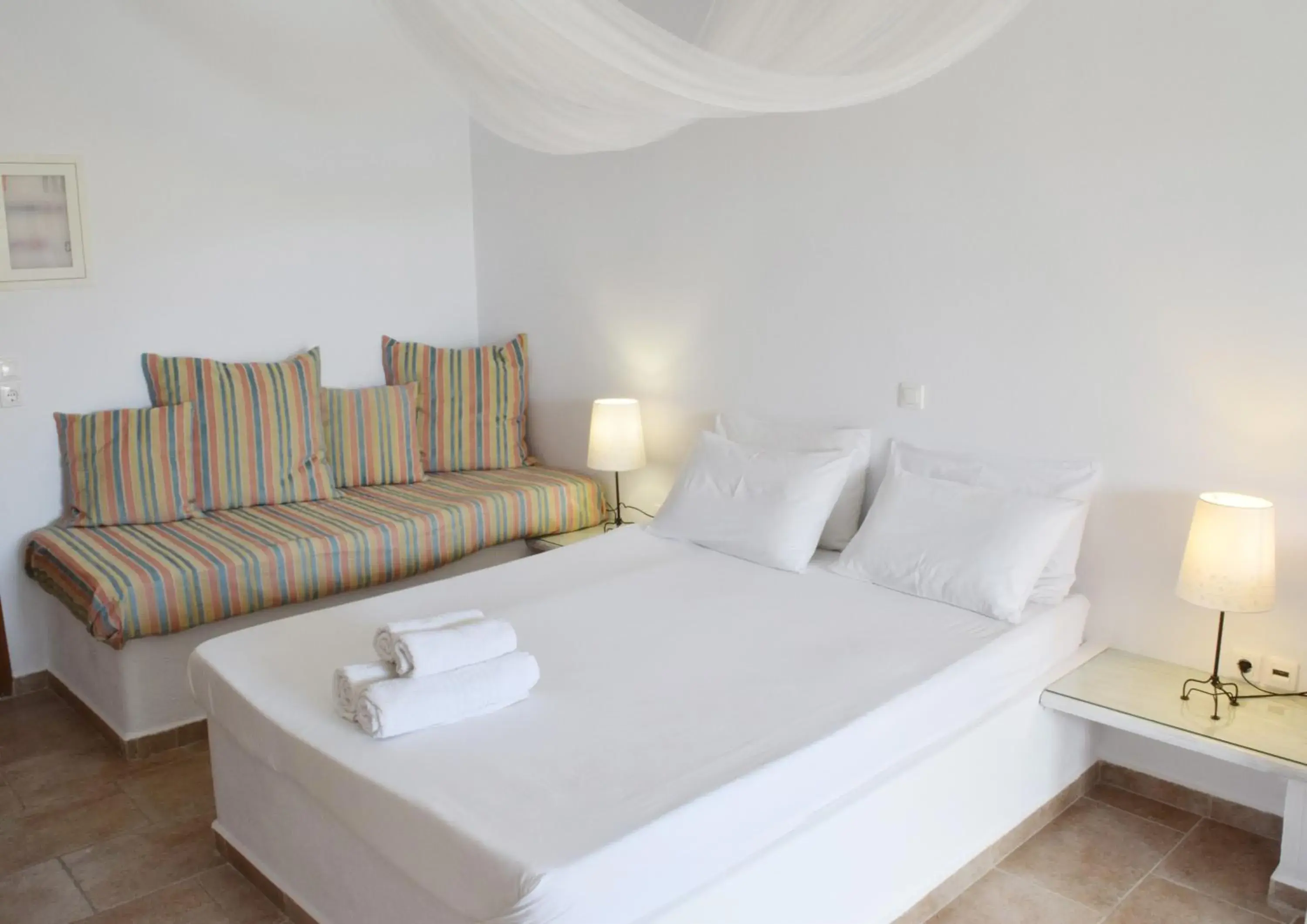 Standard Double Room in Santorini Mesotopos Standard Double Room in Santorini Mesotopos