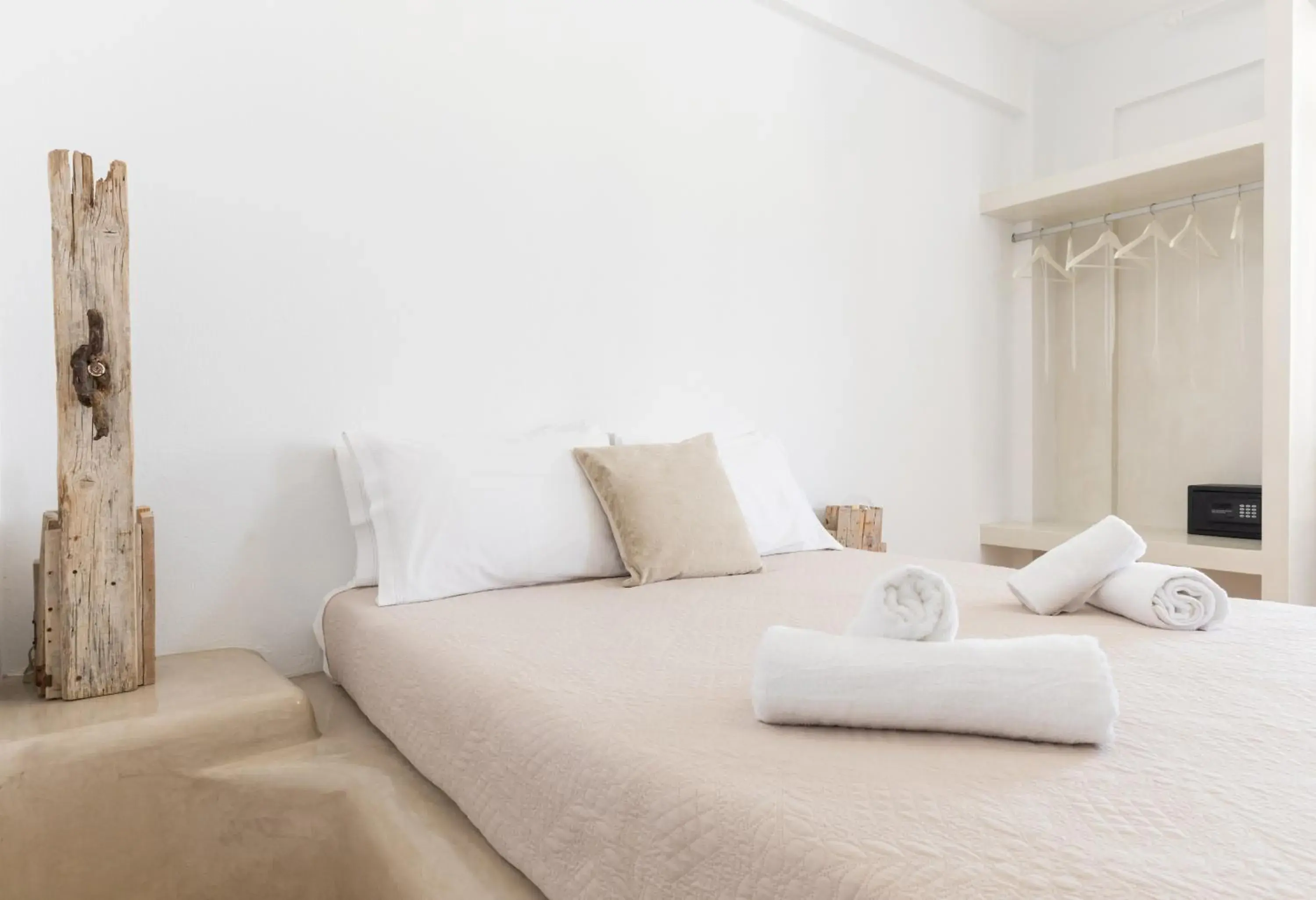 Junior Suite in Santorini Mesotopos Junior Suite in Santorini Mesotopos