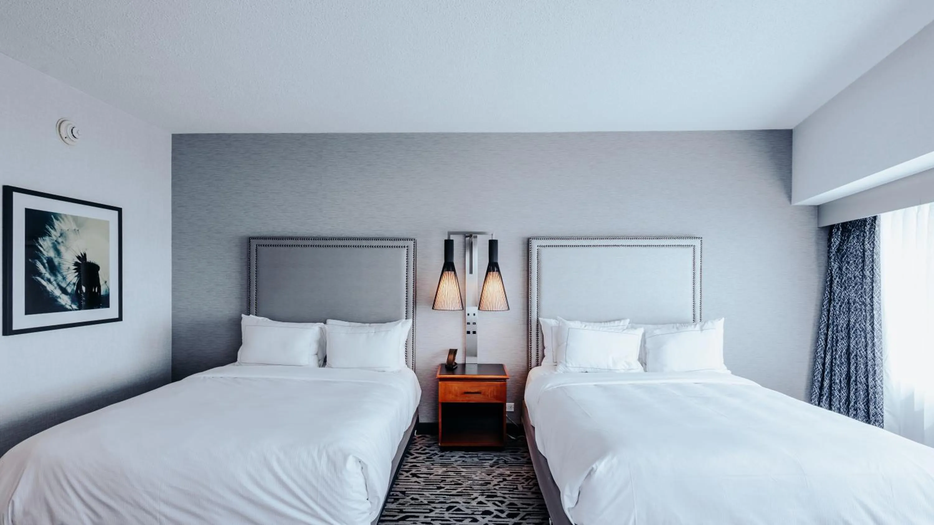 Bedroom, Bed in DoubleTree Suites by Hilton Hotel & Conference Center Chicago-Downers Grove