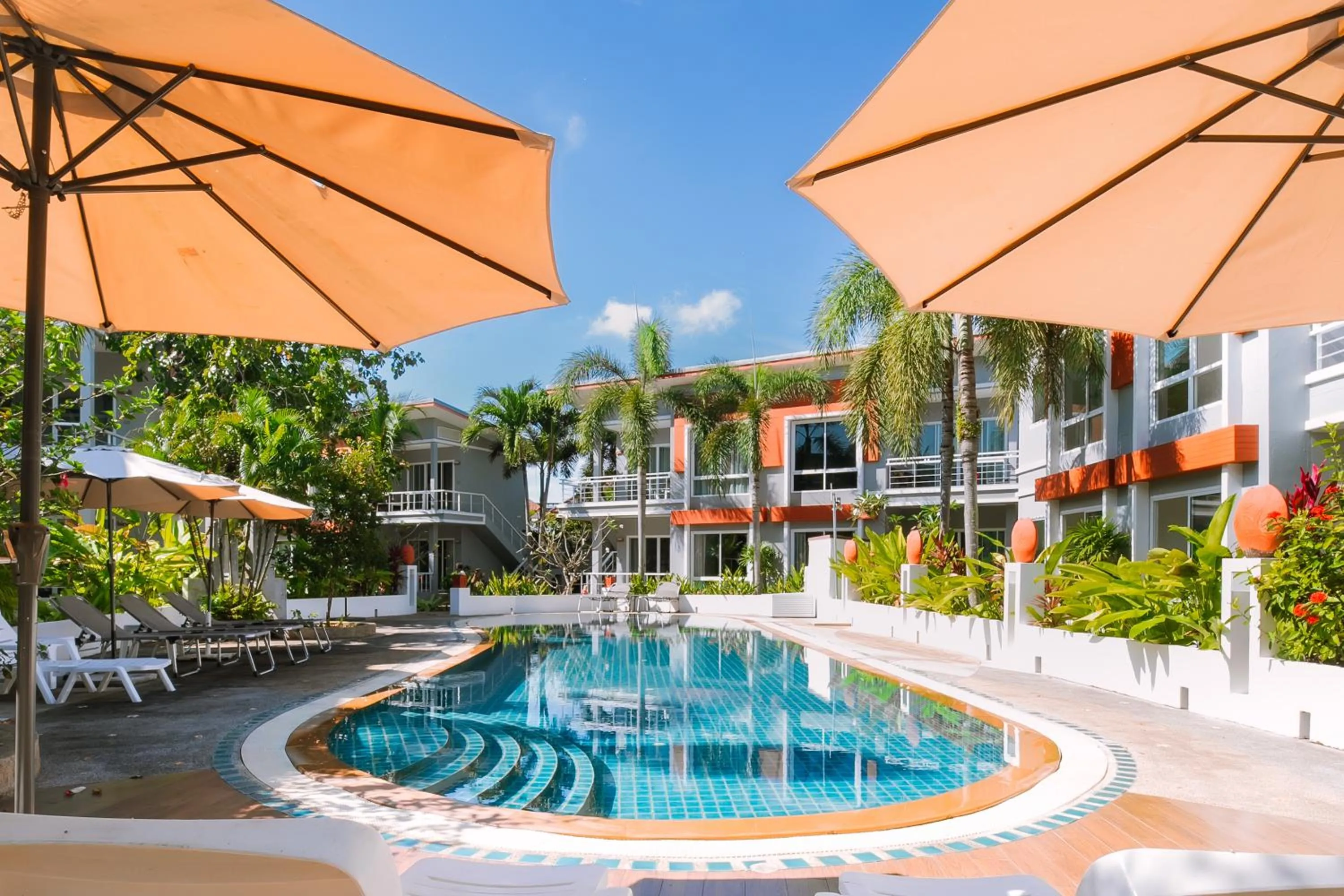 The One Cozy, Phuket