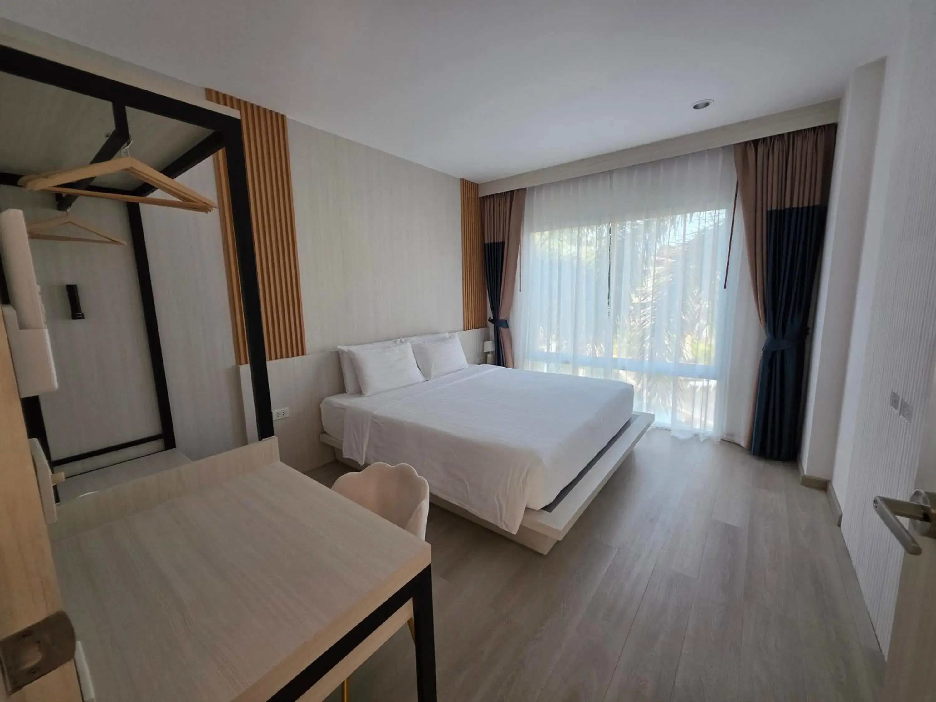 Double Room with Pool View in The One Cozy Double Room with Pool View in The One Cozy