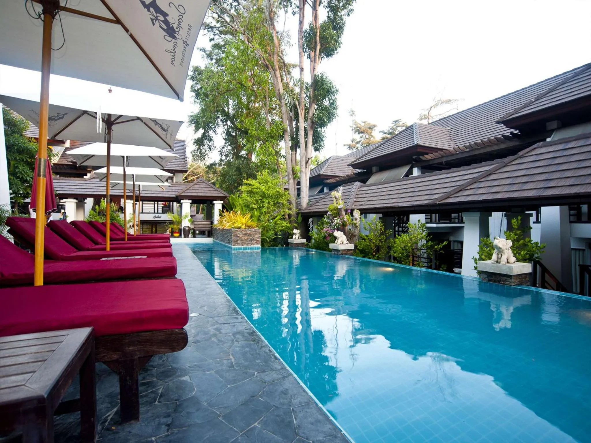 Swimming pool in Samed Pavilion Resort