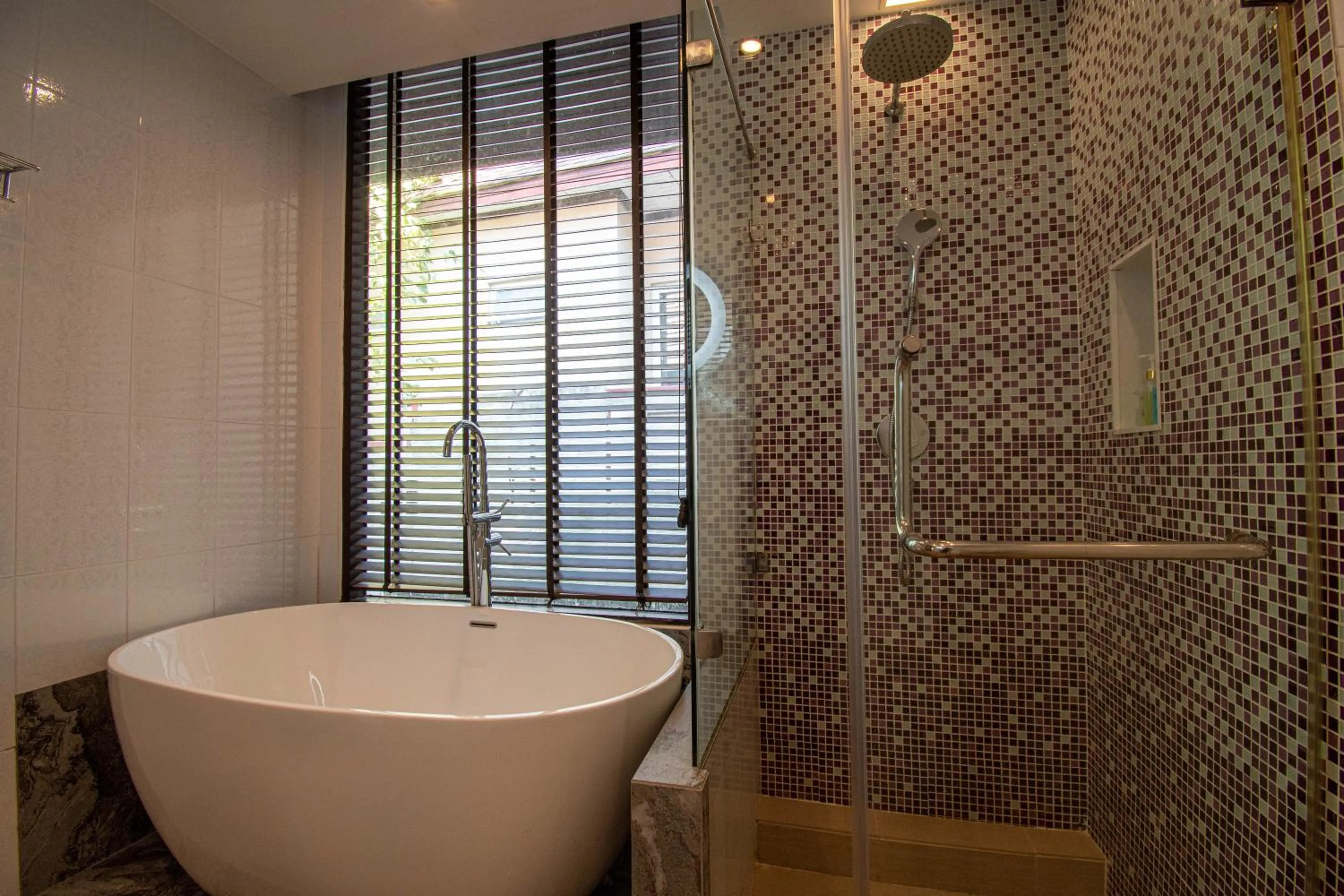 Bathroom in Samed Pavilion Resort