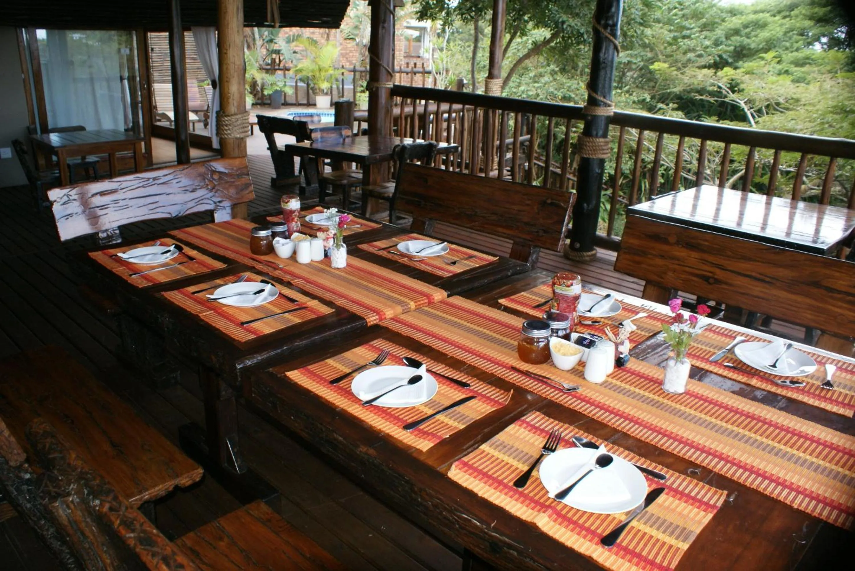 Restaurant/places to eat in Ndiza Lodge and Cabanas