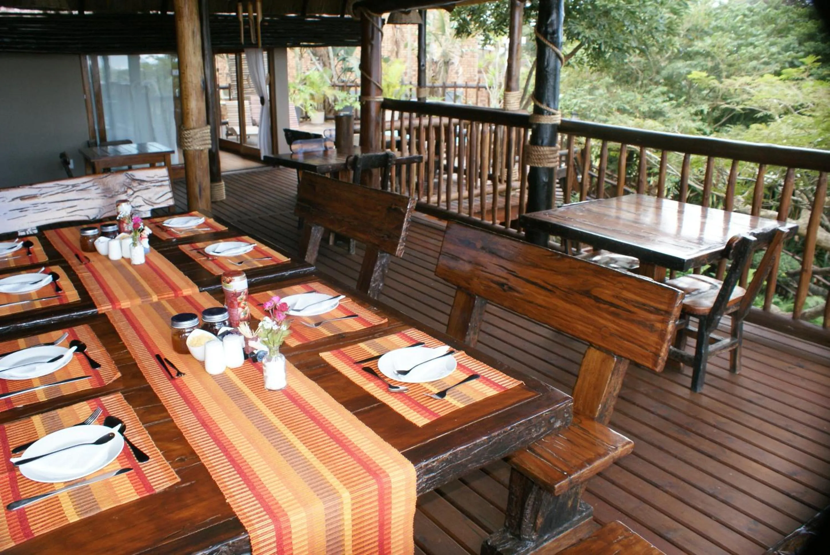 Restaurant/places to eat in Ndiza Lodge and Cabanas