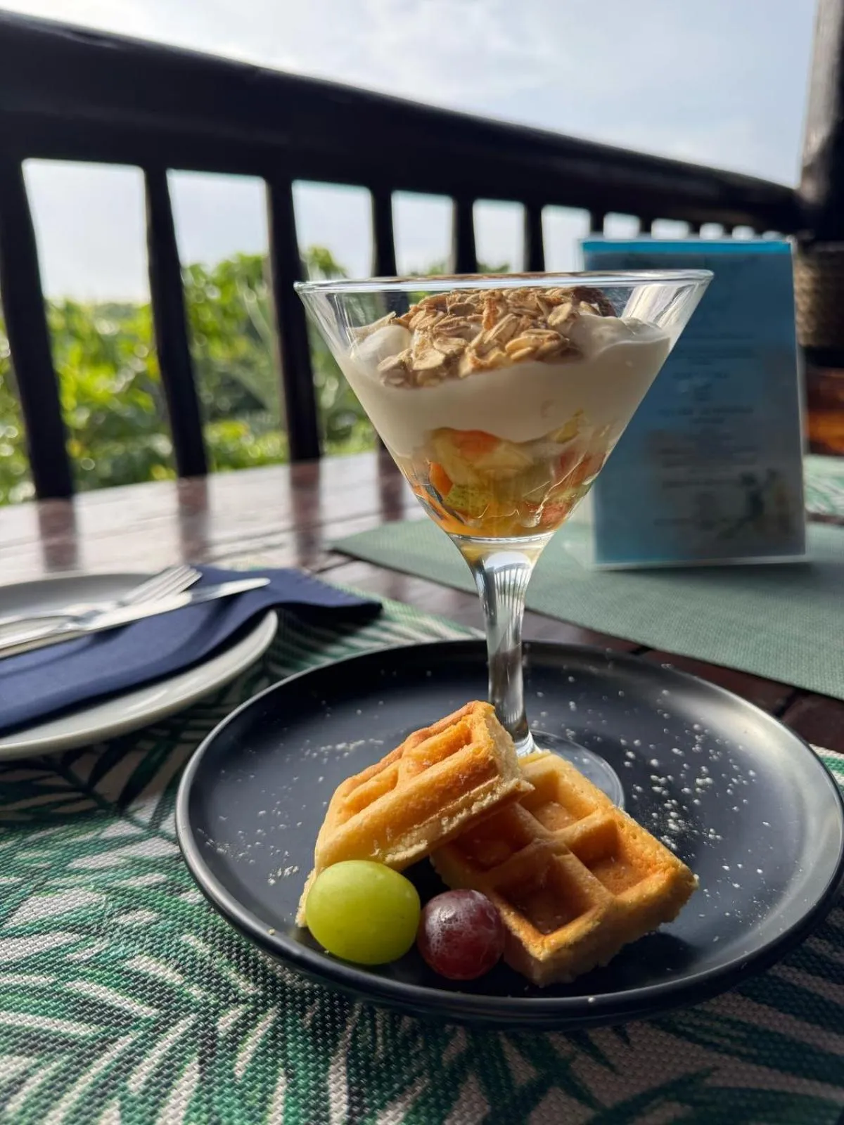 Breakfast in Ndiza Lodge and Cabanas